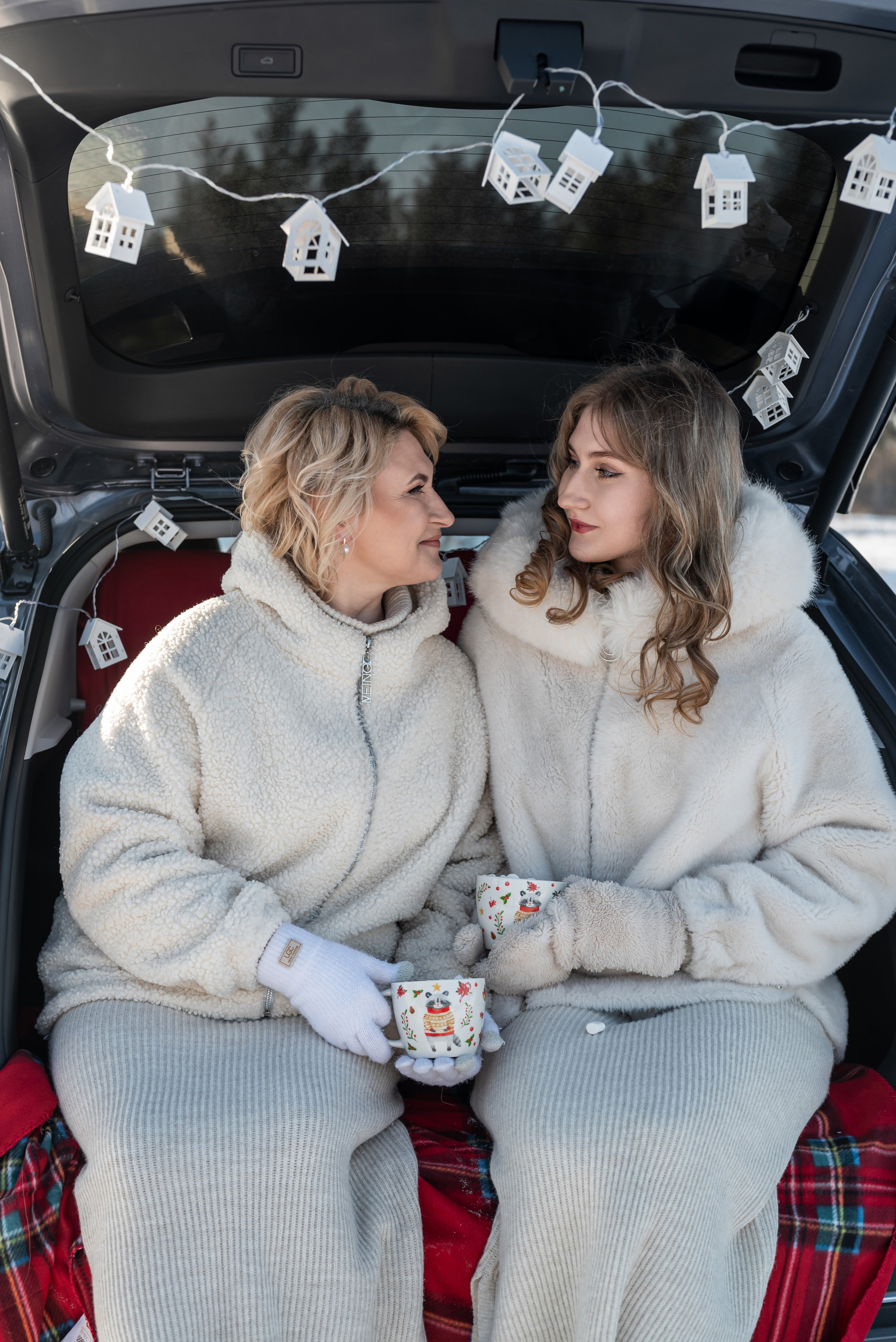 Фотопроект с Платоном и машиной на улице. Фотограф в городе Салават