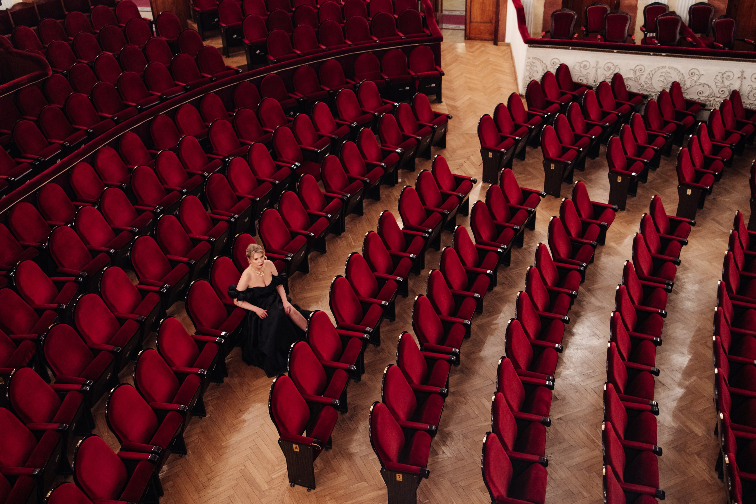 Фотопроект ТЕАТР. Анна Подчас — фотограф роскошных и успешных