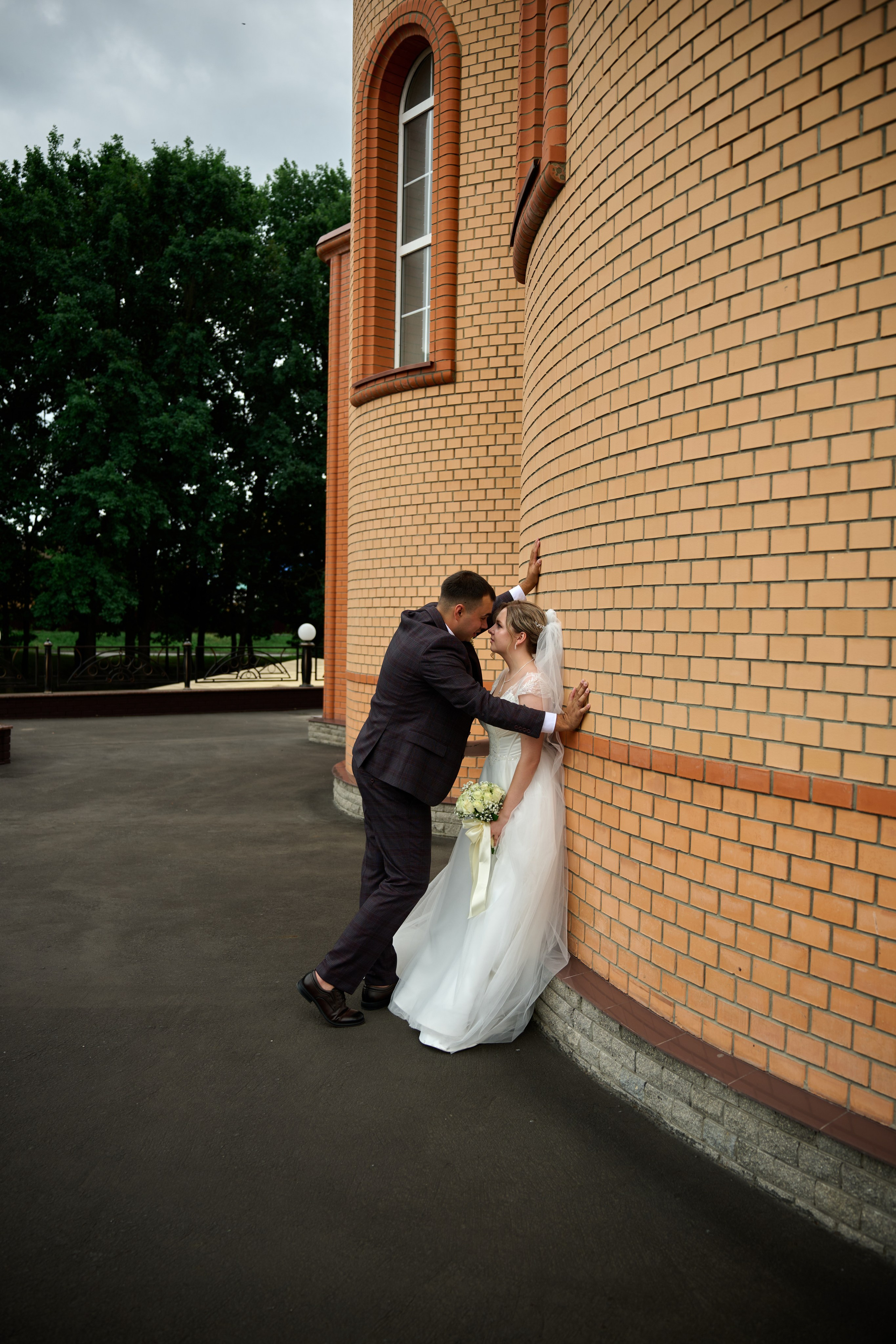 Свадебная фотосессия Ильи и Евгении в Старом Осколе. Профессиональный фотограф Старый Оскол, Губкин — свадьба, венчание, крещение, юбилей и день рождения