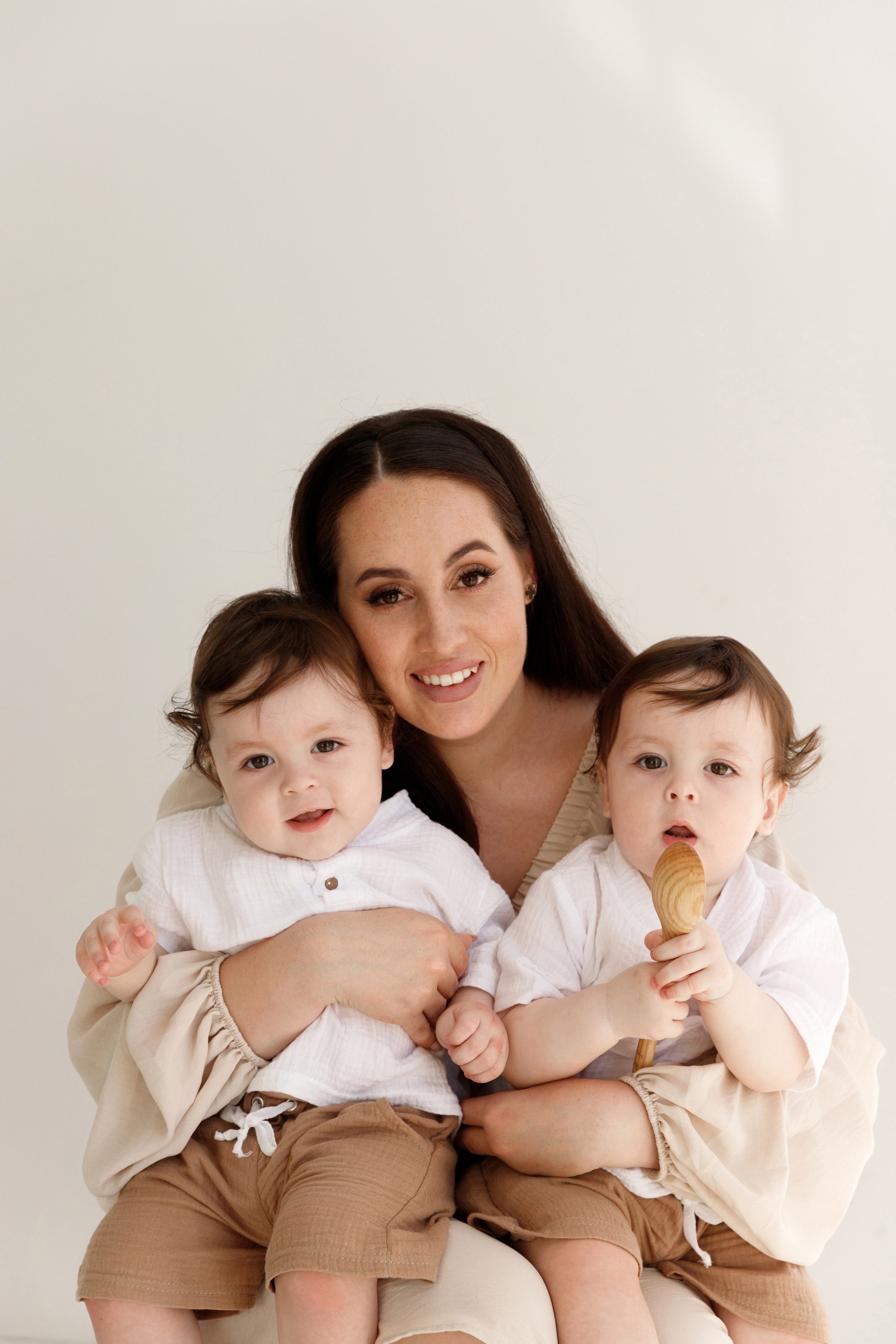 Близнецы Артём и Артур. Фотограф новорожденных Славянск-на-Кубани Куцевольская Екатерина