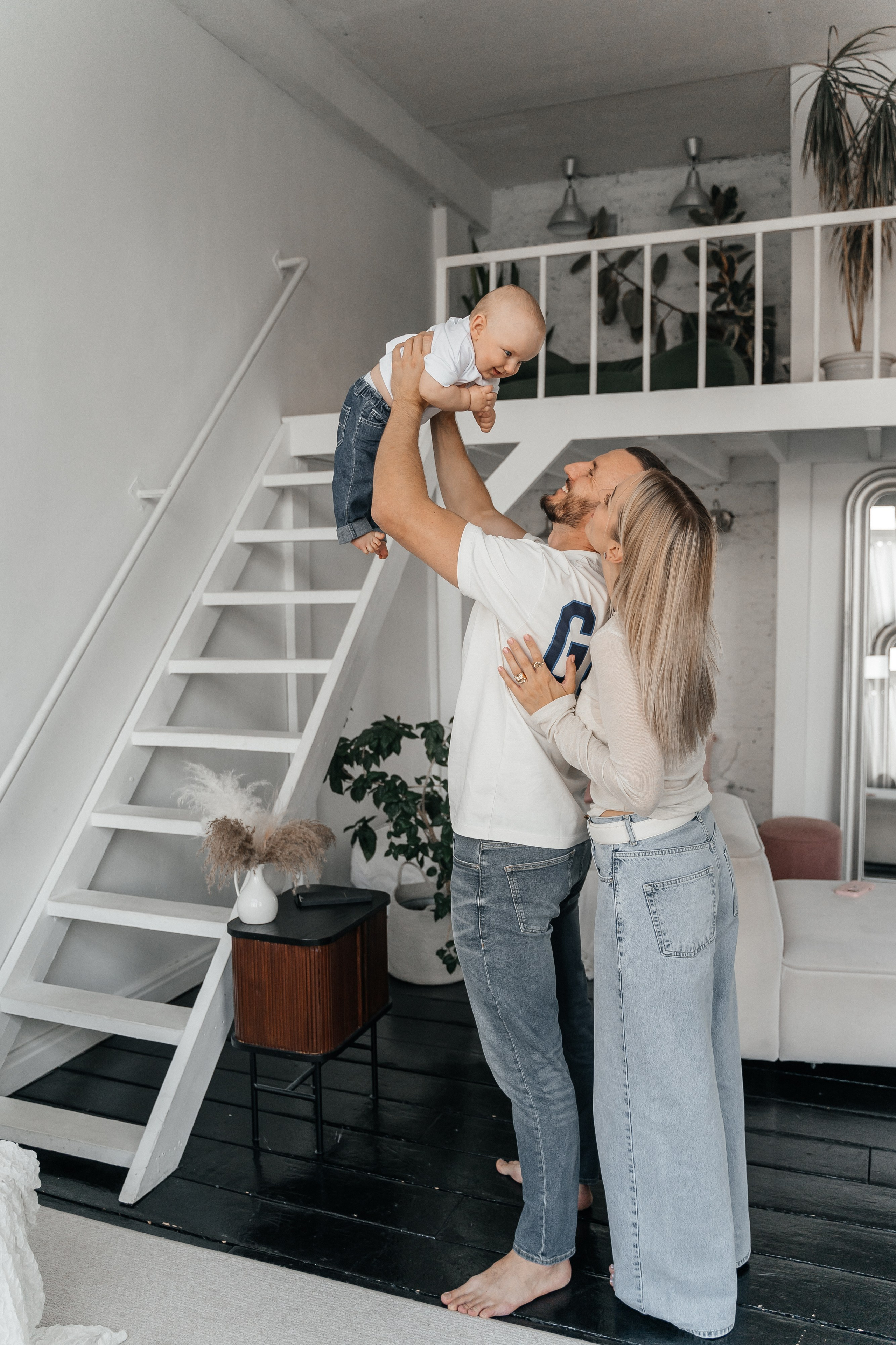 Саша, Юля и Лев. Волик Мария