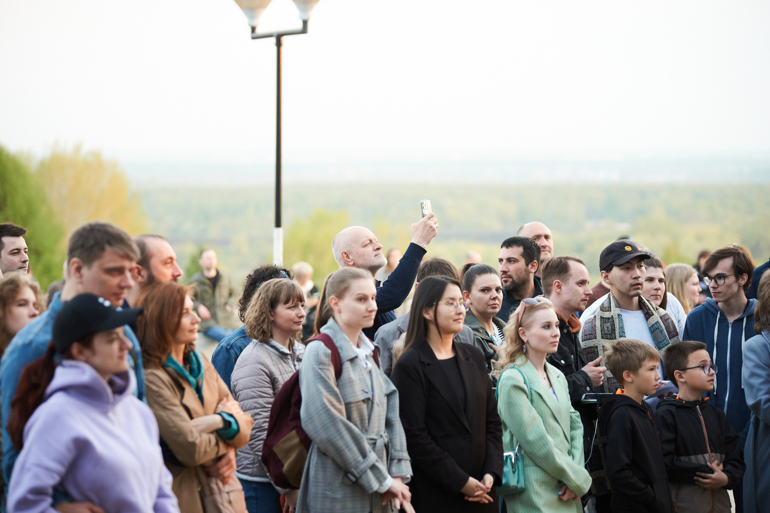 Репортаж: Музыкальная школа Виртуозы в Ночь музеев у планетария. Репортажный и женский фотограф в Новосибирске