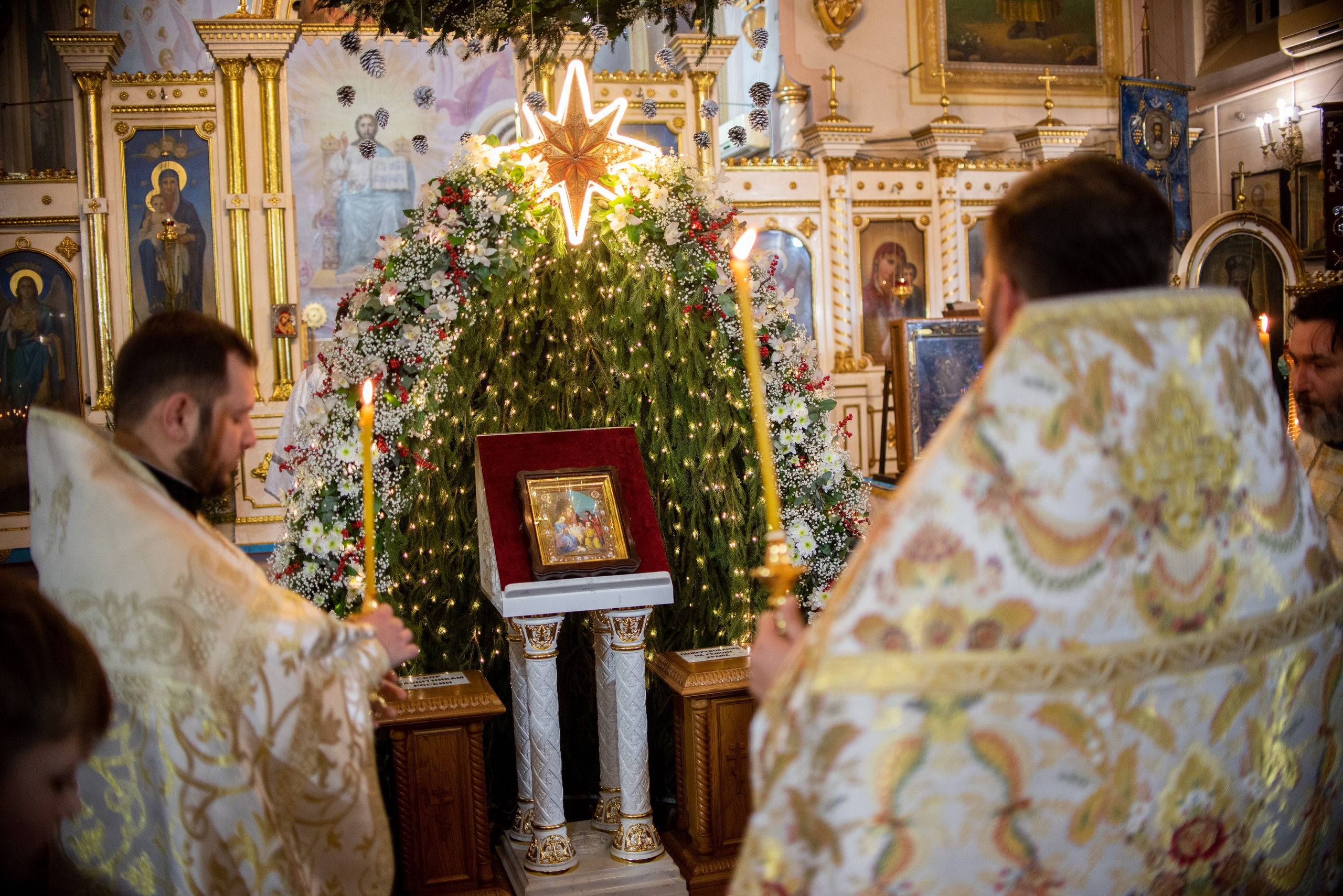 Литургия на Рождество 6.01.2023. Семейный и свадебный фотограф в Феодосии и Коктебеле