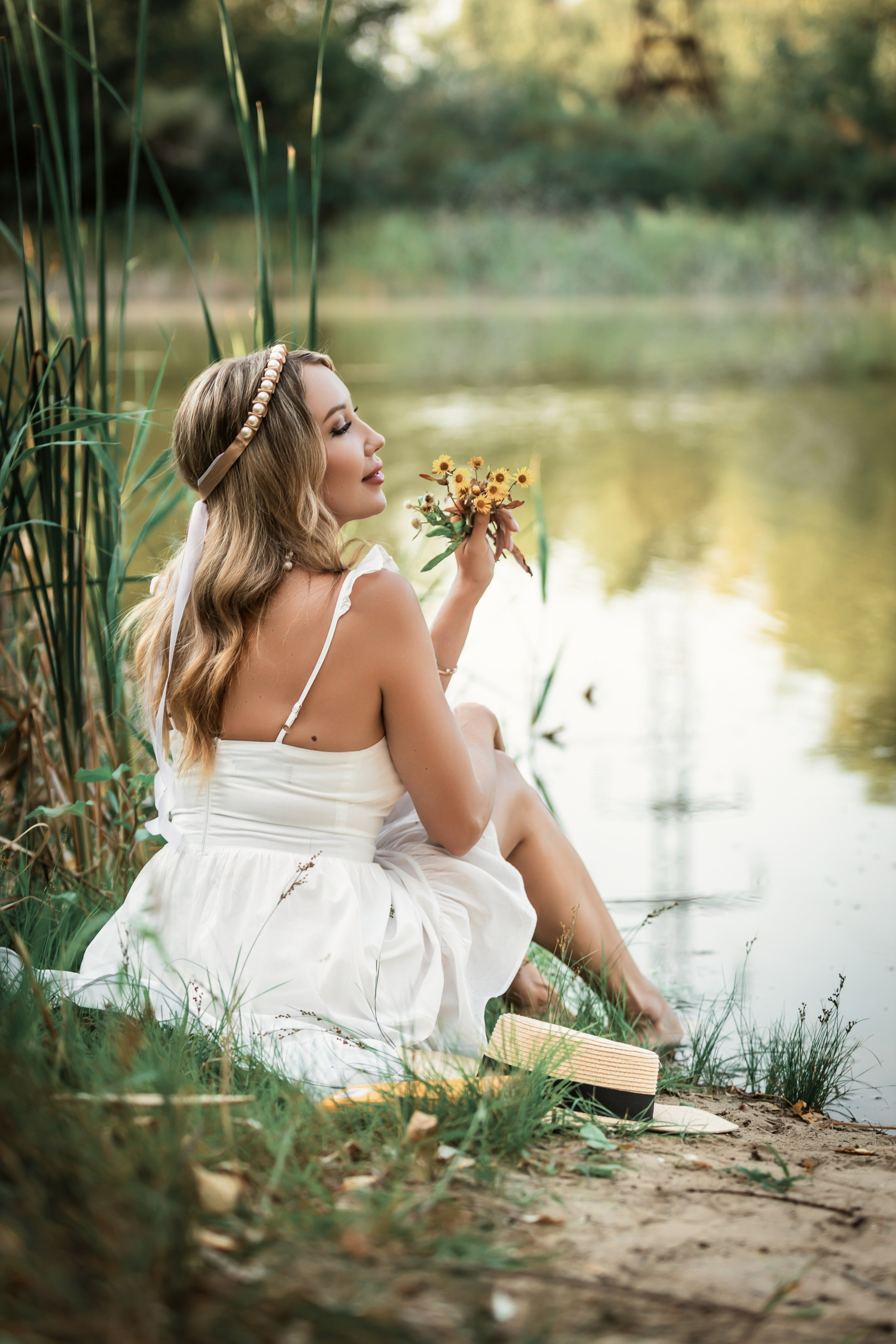 Александра. Главная