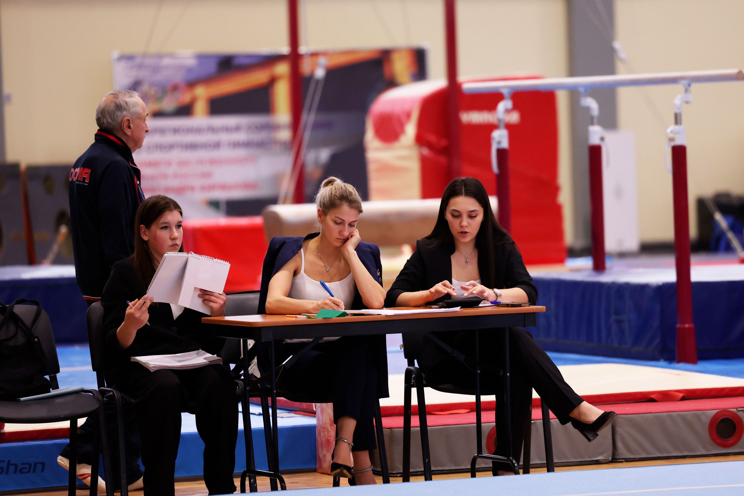 Чемпионат Санкт-Петербурга и командное Первенство 2025 среди девушек. Спортивный и репортажный фотограф Антон Тереханов