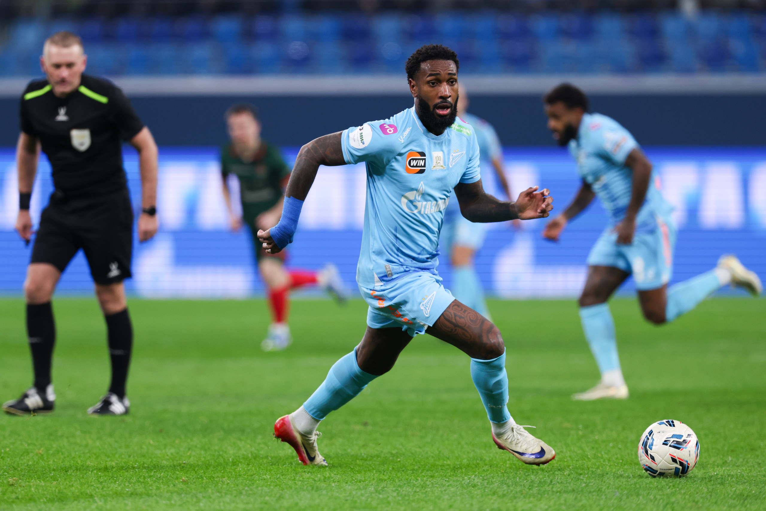 ФК «Зенит» — ФК «Локомотив» 14 тур РПЛ 01.11.2025. Спортивный и репортажный фотограф Антон Тереханов