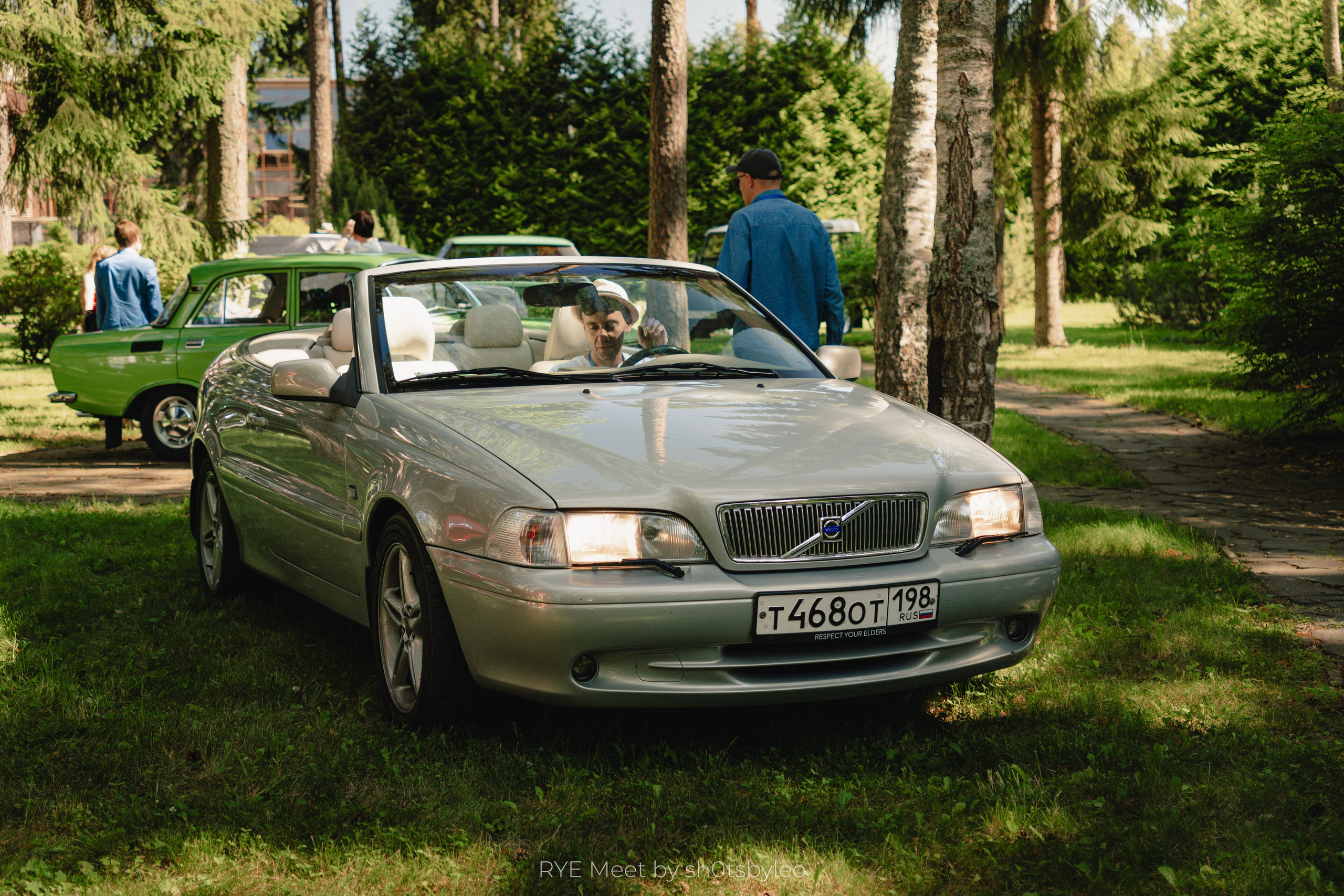 Масштабный летний фестиваль RYE Meet — встреча клуба любителей автомобилей старше 25-лет. Автомобильный фотограф Антон Цырулев