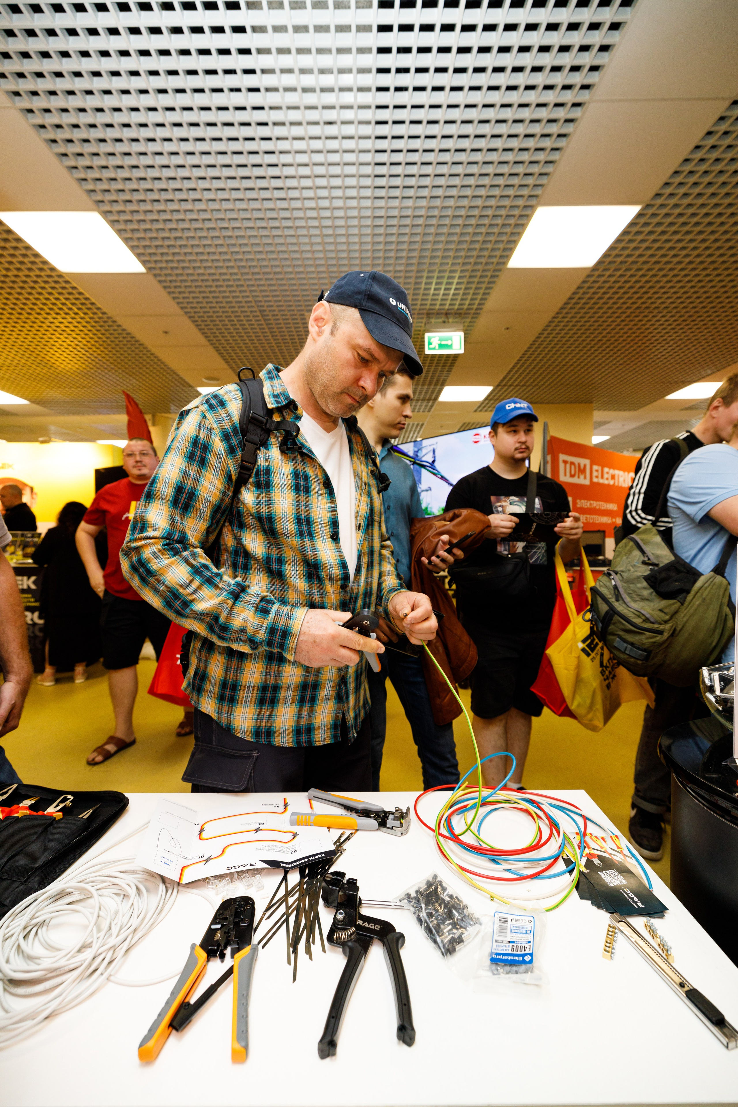 Съёмка стенда на выставке. Фотограф на мероприятие в Москве Марик