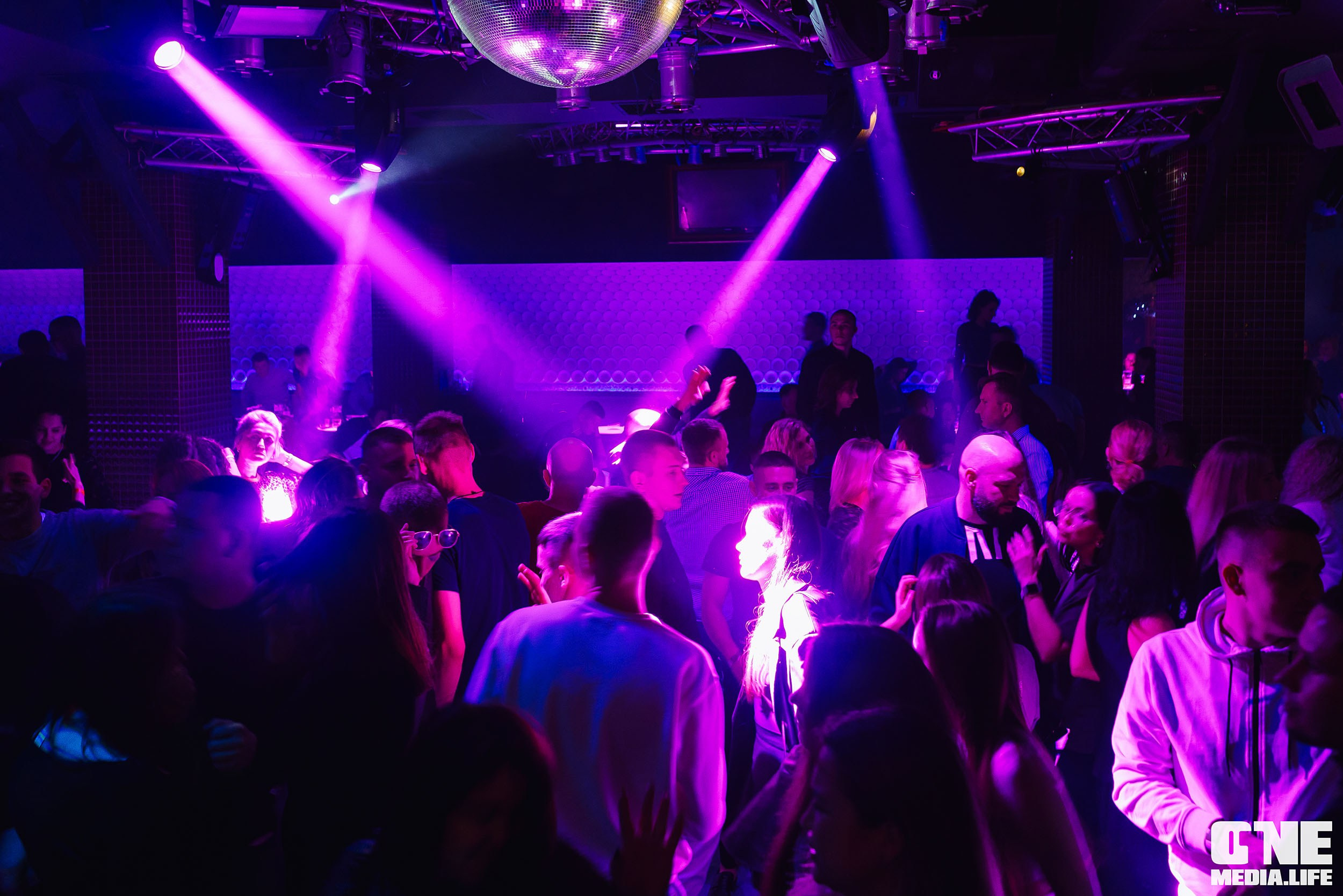 Фоторепортаж из РК Планета. One Media Life: фоторепортажи, фотоотчеты с мероприятий и заведений