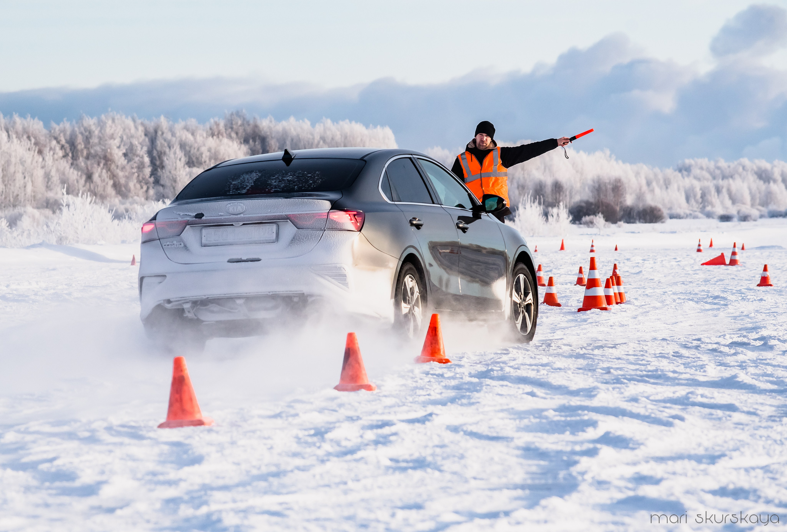 Контраварийная практика вождения автомобиля. Мотофотограф в Санкт-Петербурге Мария Скурская