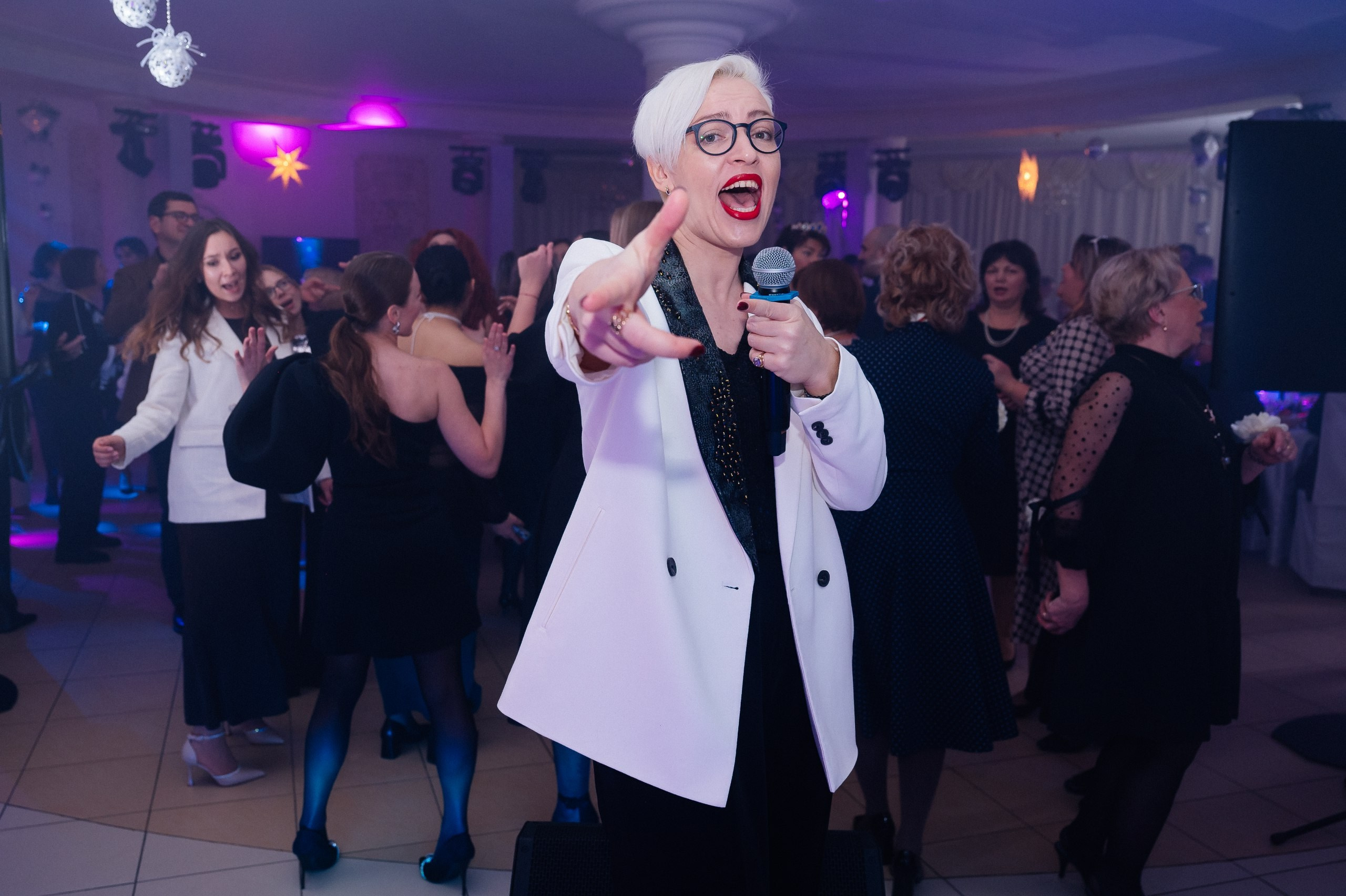 Ведущая в СПб Антонина Вербицкая