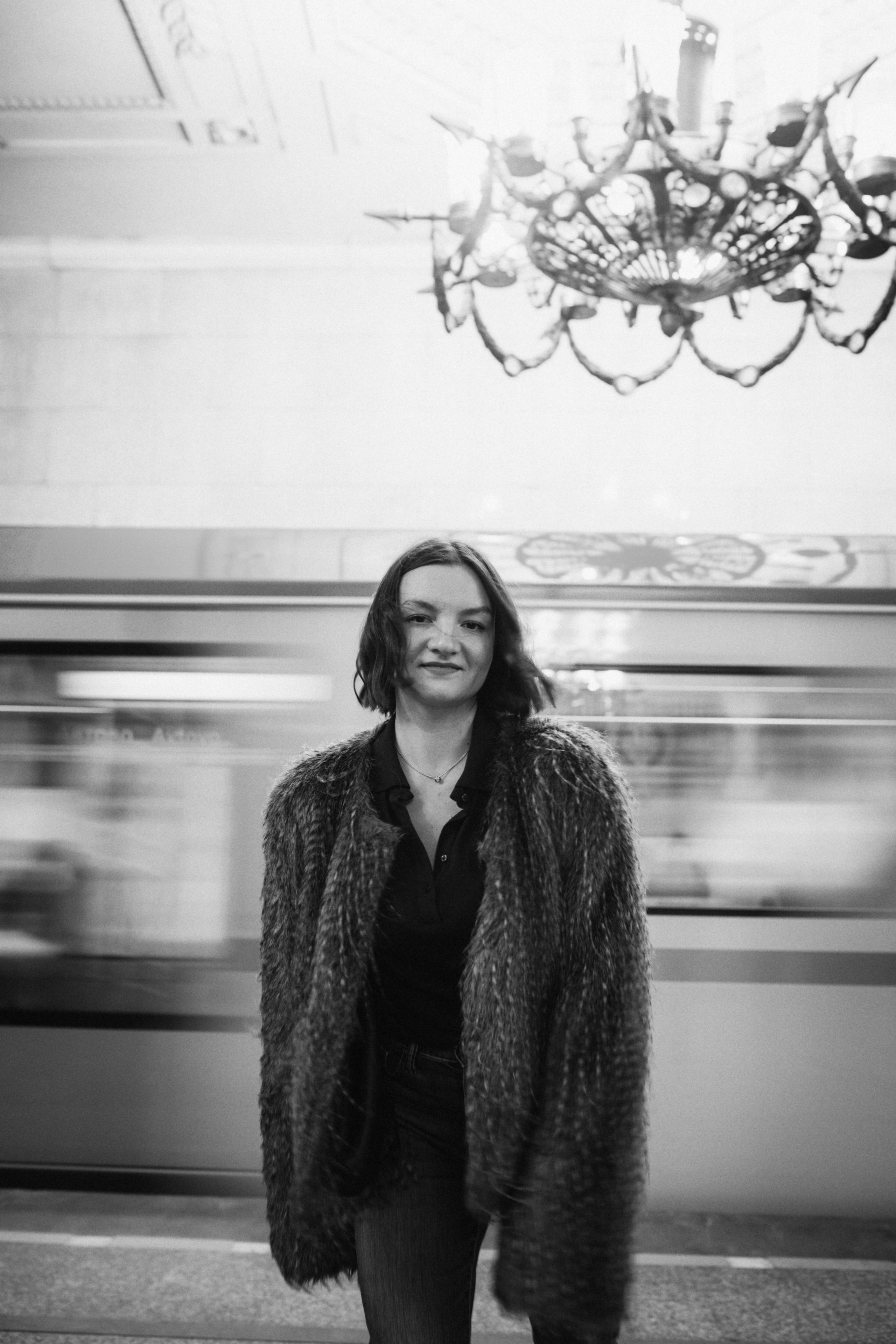 Катя и Кристина в метро. Klerout Photographer