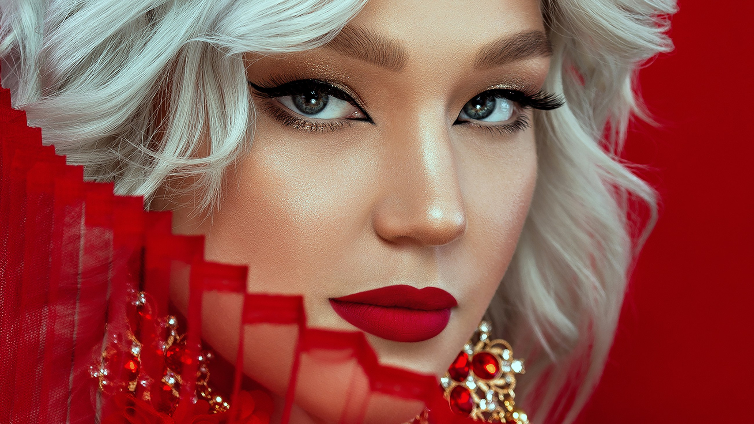 Фотограф в Краснодаре Нани Лоза. Студийная и выездная фотосъёмка