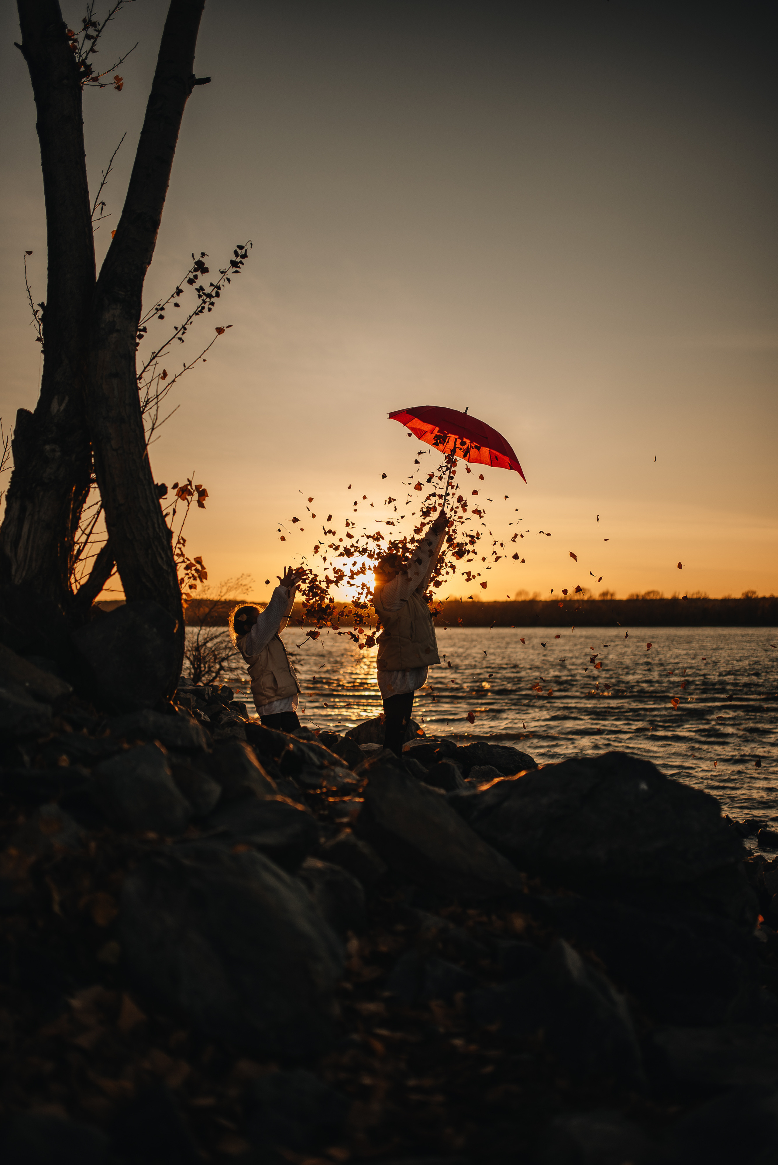 Катя и Варя (маяк). Семейная фотосессия в Новосибирске от фотографа Ольги Коваль