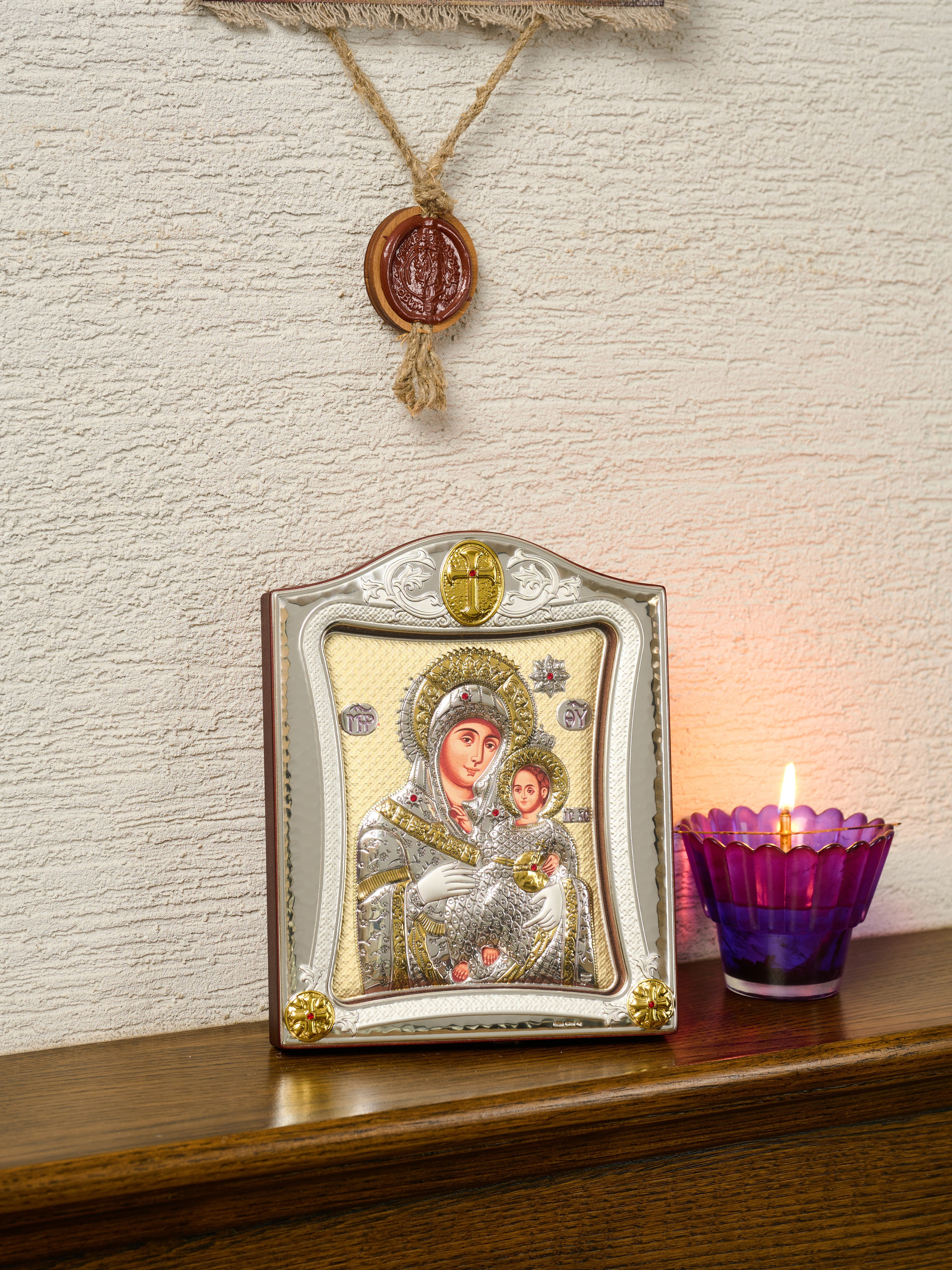 Иконы в серебре