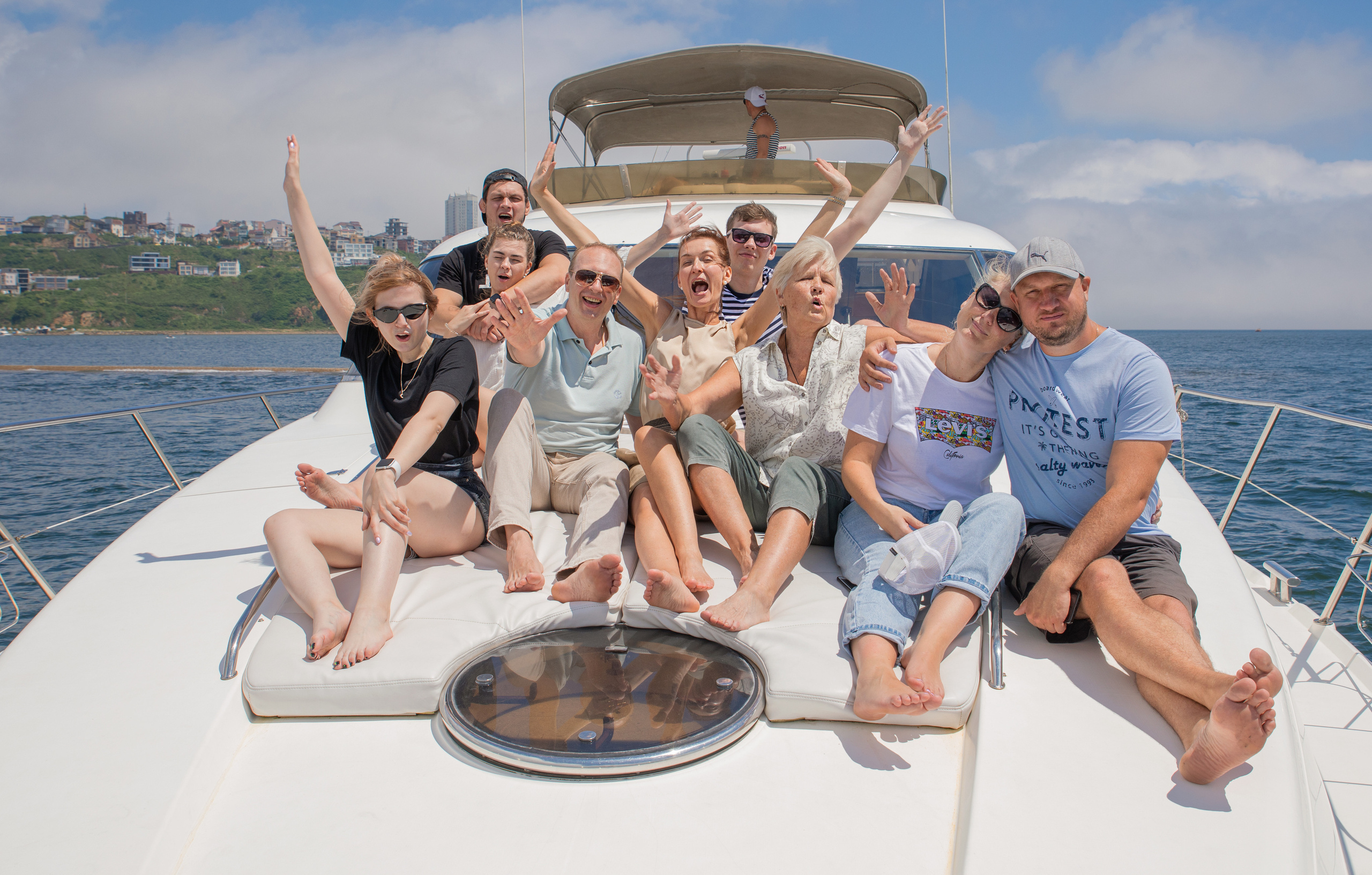 Весёлый юбилей на яхте. Семейный и частный фотограф во Владивостоке