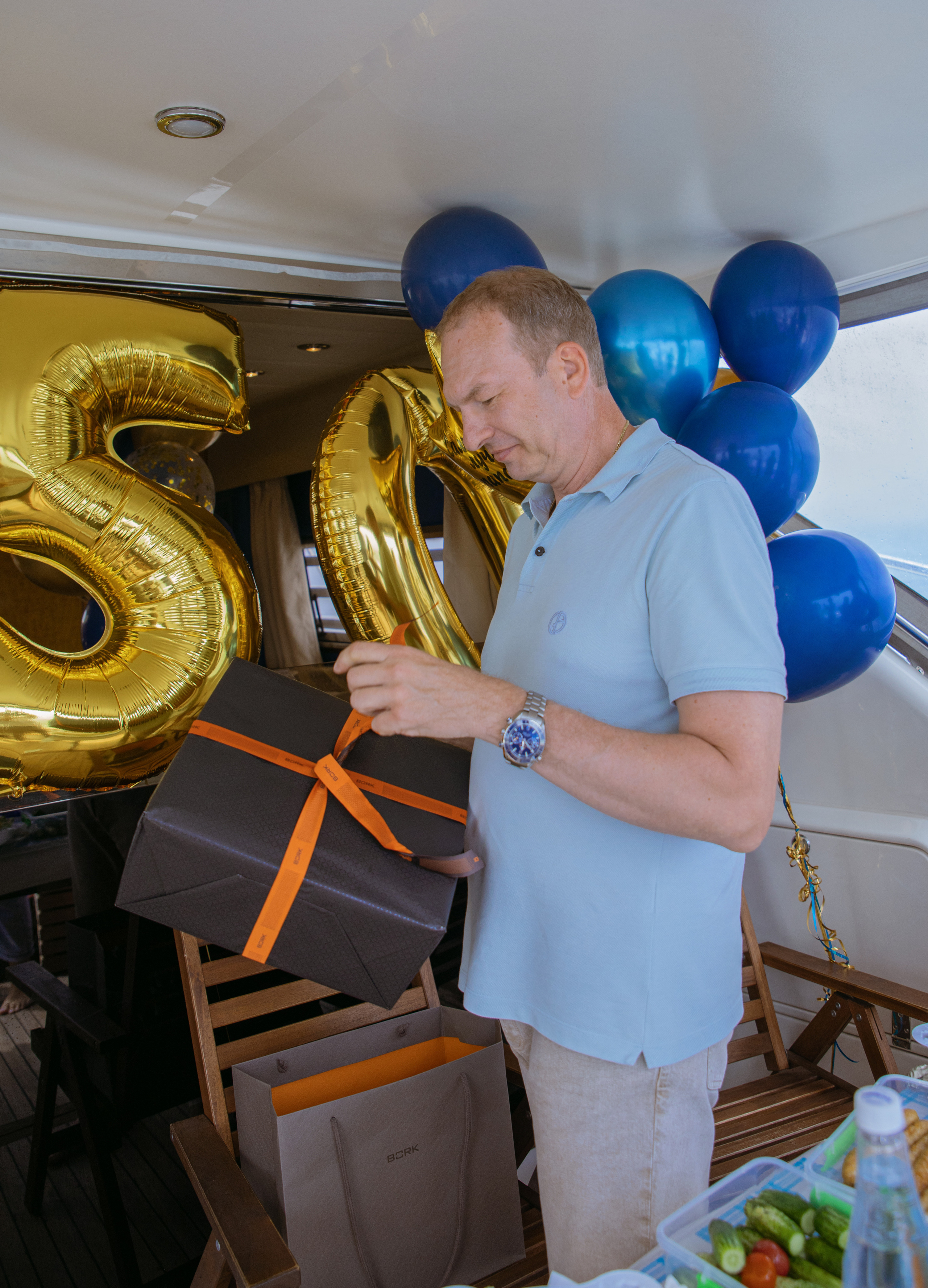 Весёлый юбилей на яхте. Семейный и частный фотограф во Владивостоке