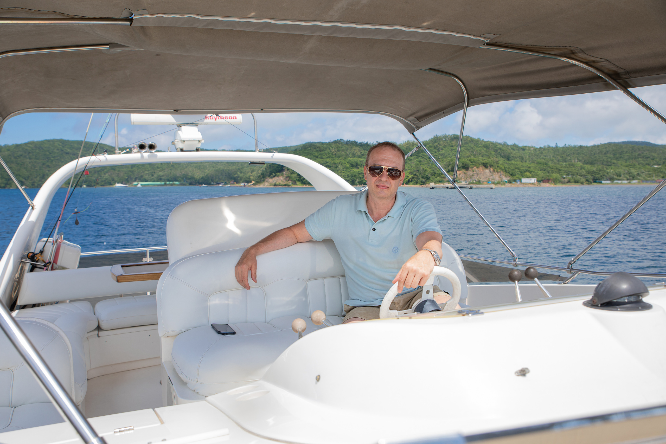 Весёлый юбилей на яхте. Семейный и частный фотограф во Владивостоке