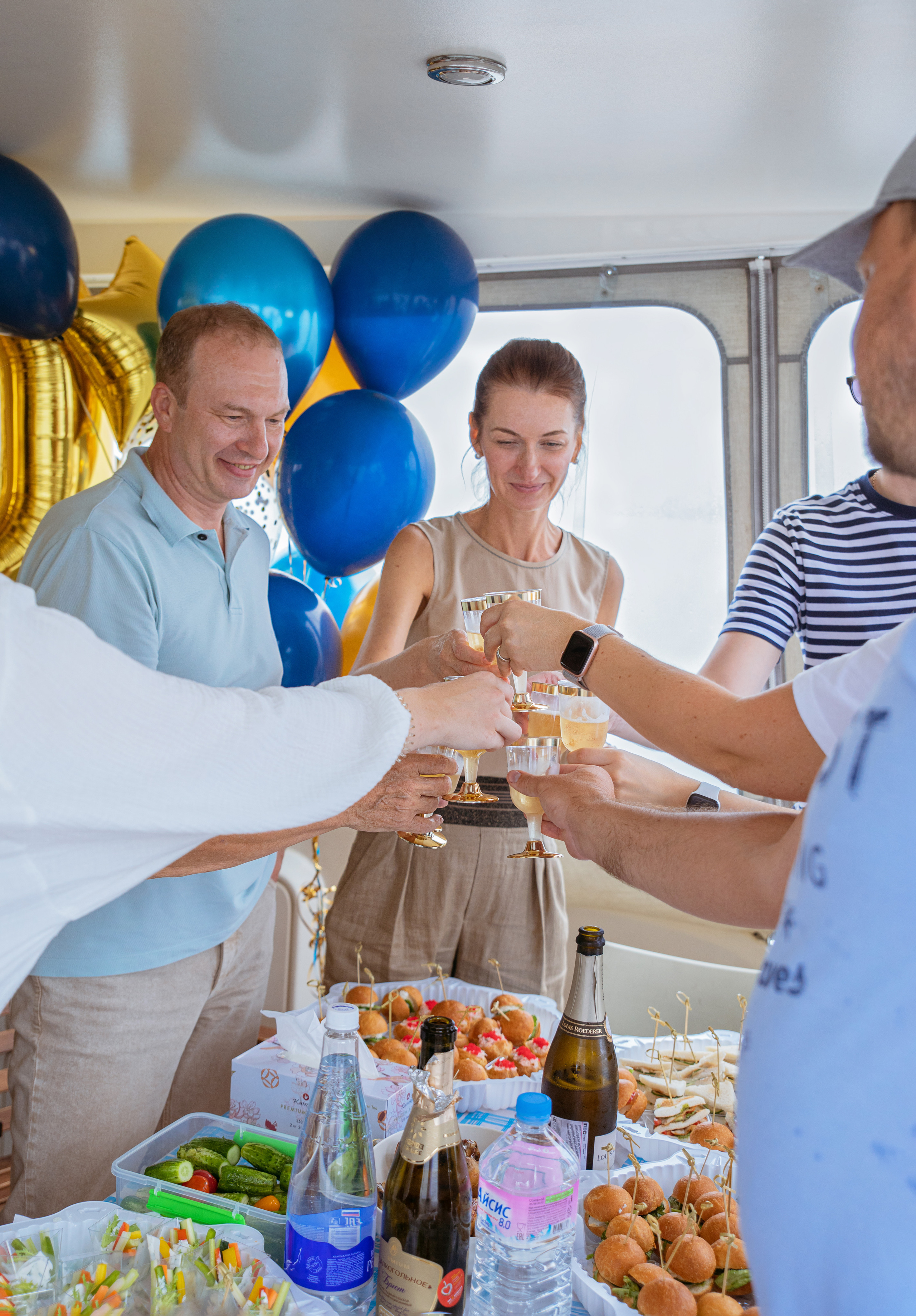 Весёлый юбилей на яхте. Семейный и частный фотограф во Владивостоке
