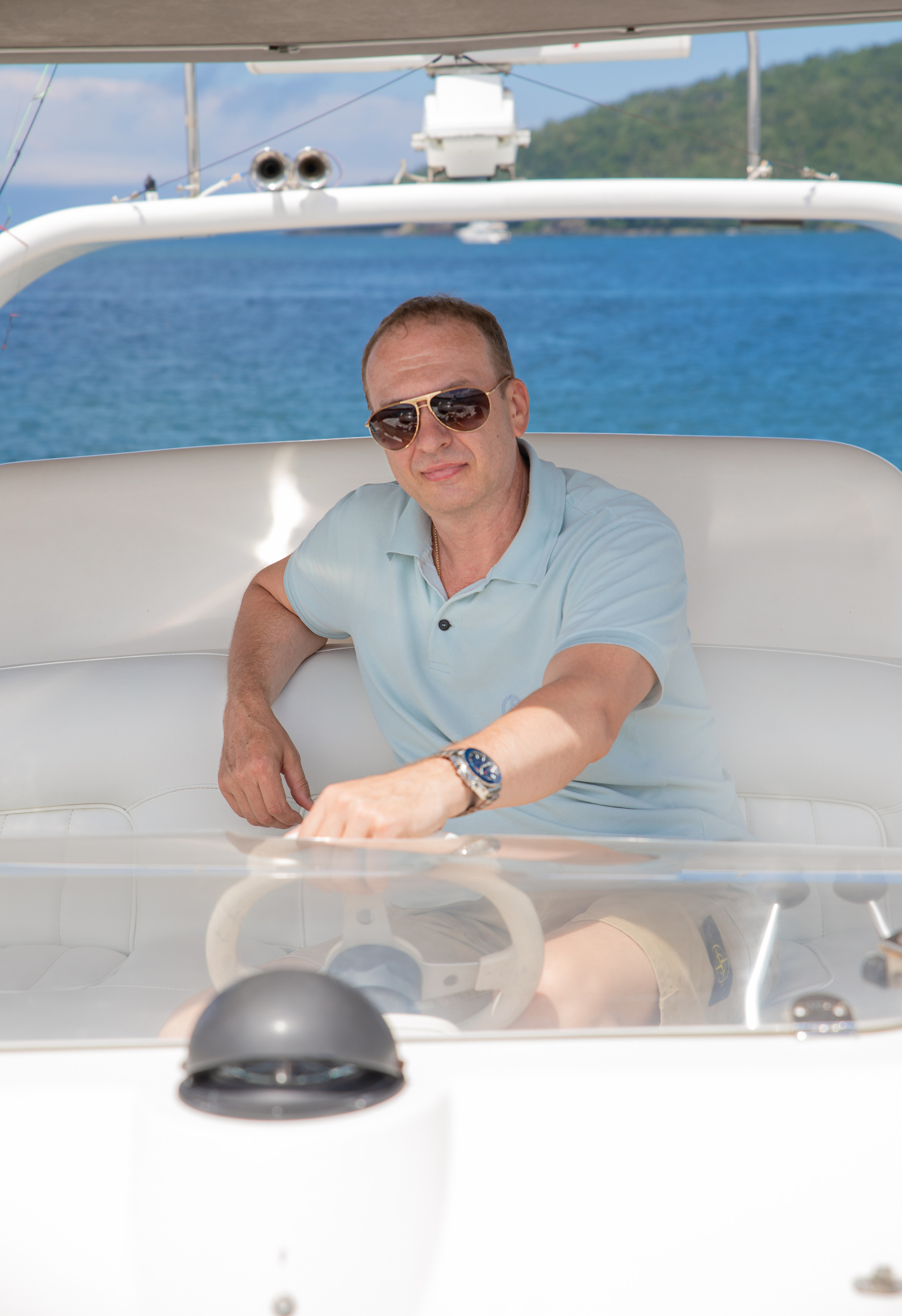 Весёлый юбилей на яхте. Семейный и частный фотограф во Владивостоке