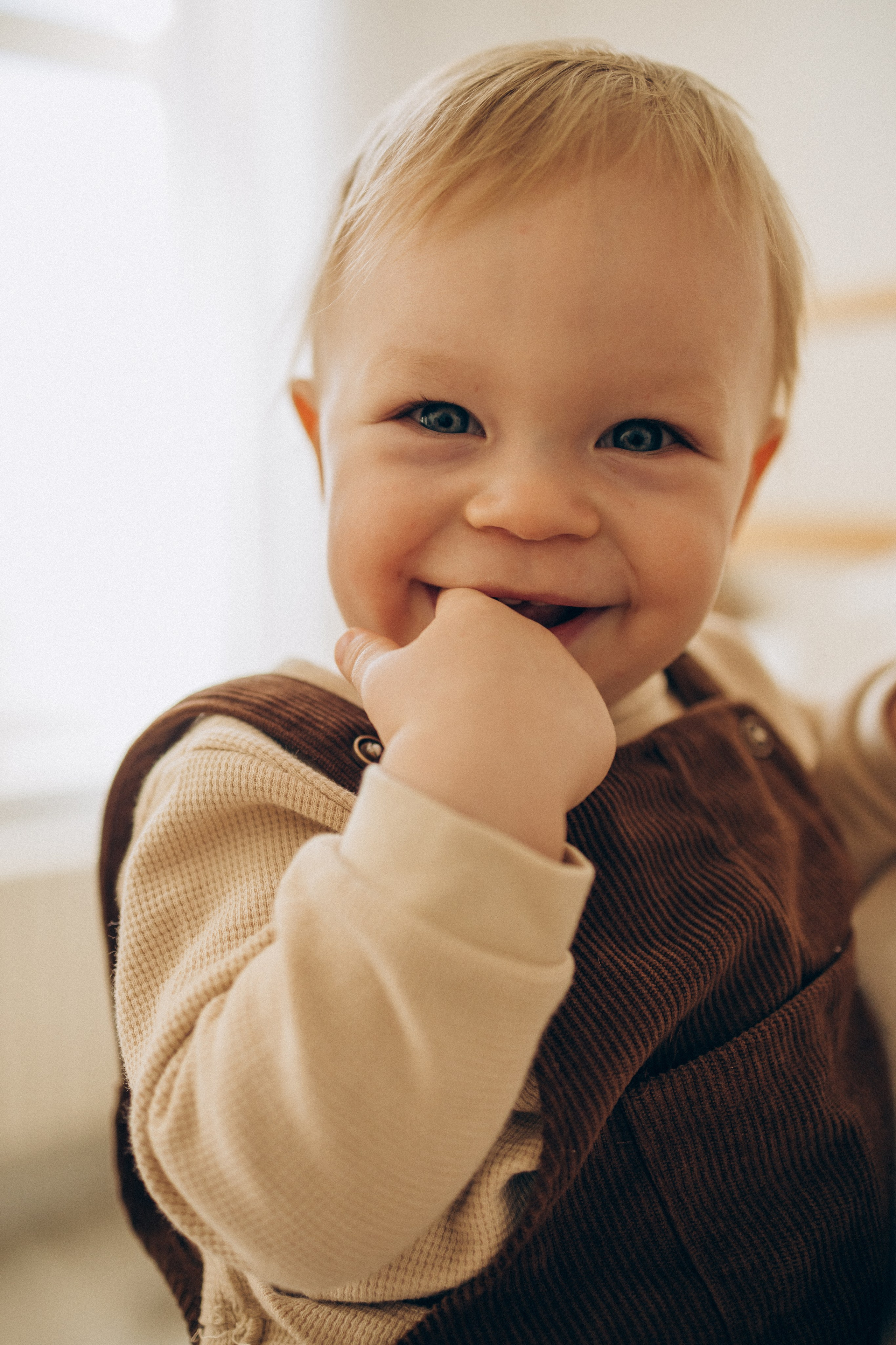 Семейная фотосессия Москва, семейный фотограф в Москве, семейная фотосессия, детский фотограф, семейная фотосессия в студии, студийная семейная фотосессия, фотосессия с малышом, фотосессия годовасия, фотосессия в годик