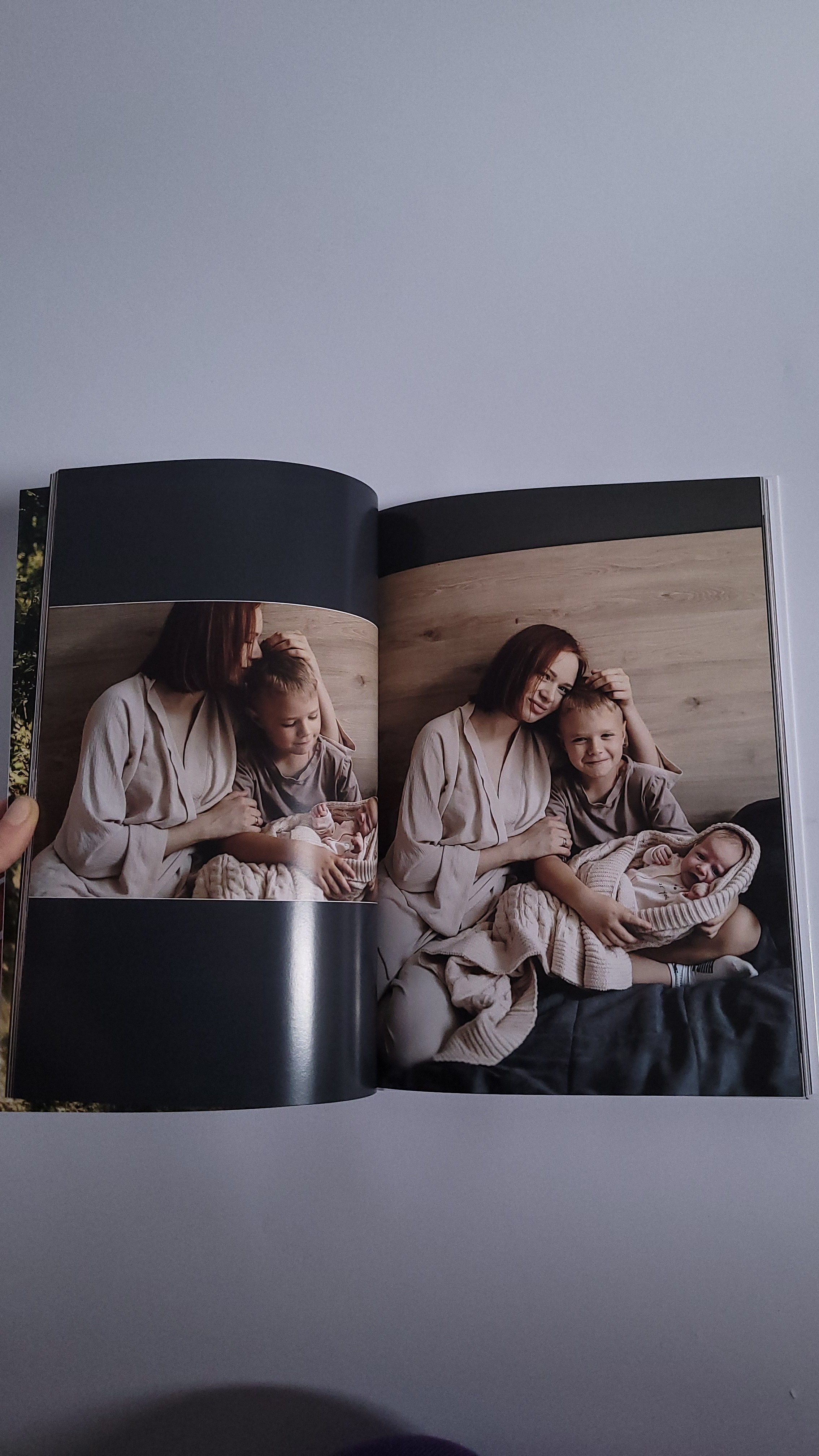 Несколько съемок в одной книге. Мягкие листы формат 20*30см. Фотограф Котова Валентина