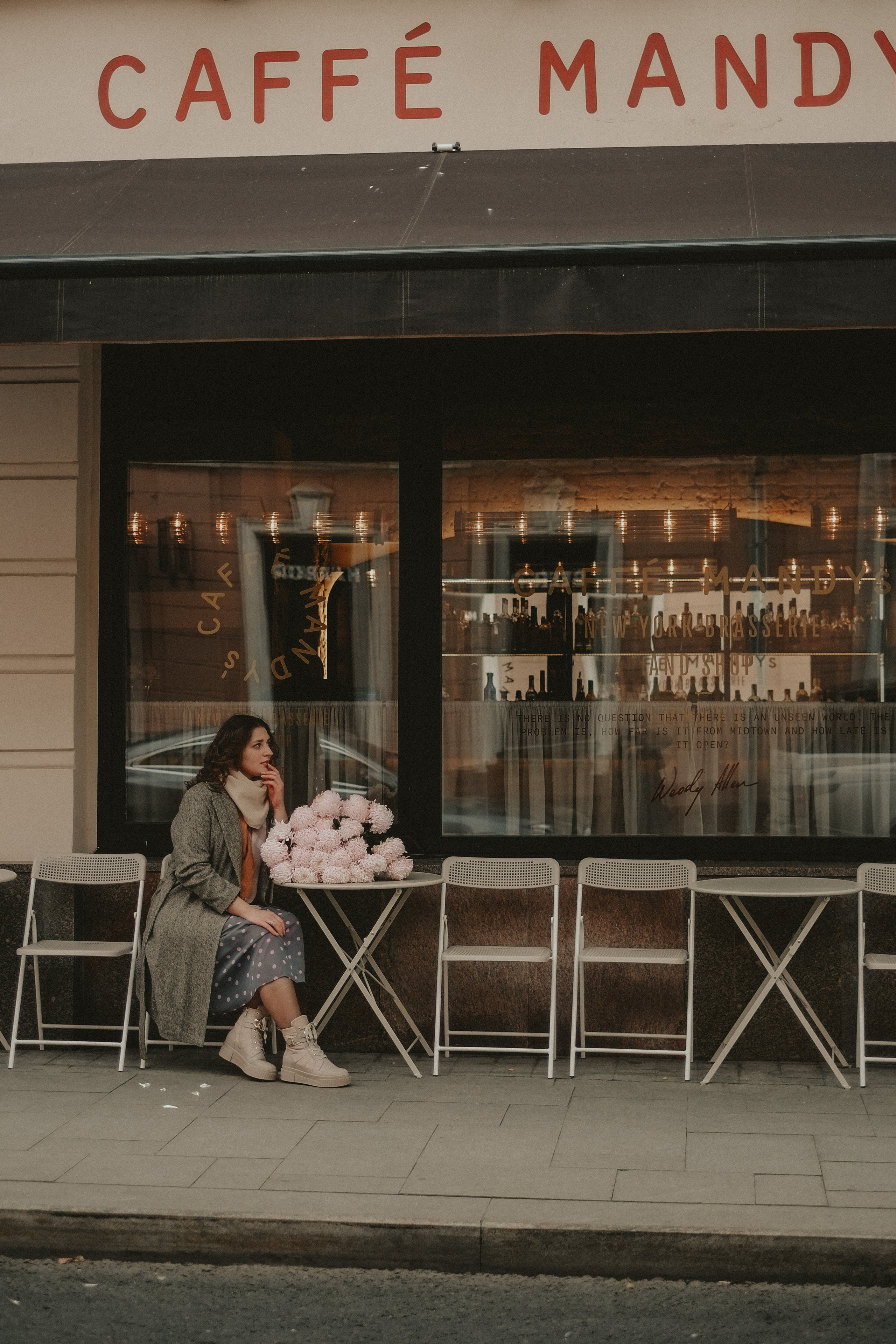 Девушка с цветами. Свадебный и семейный фотограф в Москве Инника Кетлер