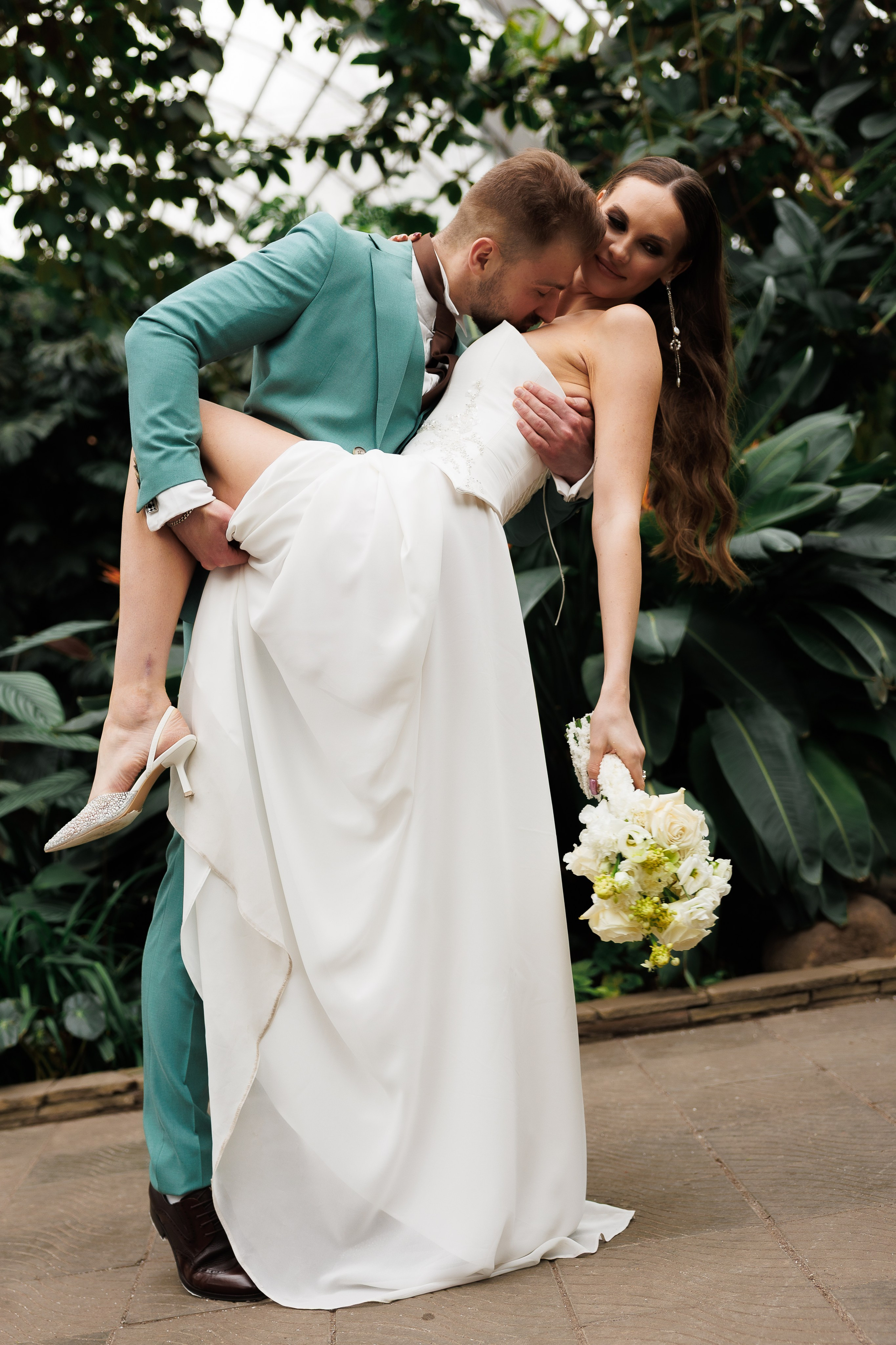 Свадебная прогулка в оранжерее. Питер. Свадебный и семейный фотограф в Москве Красинская Мария