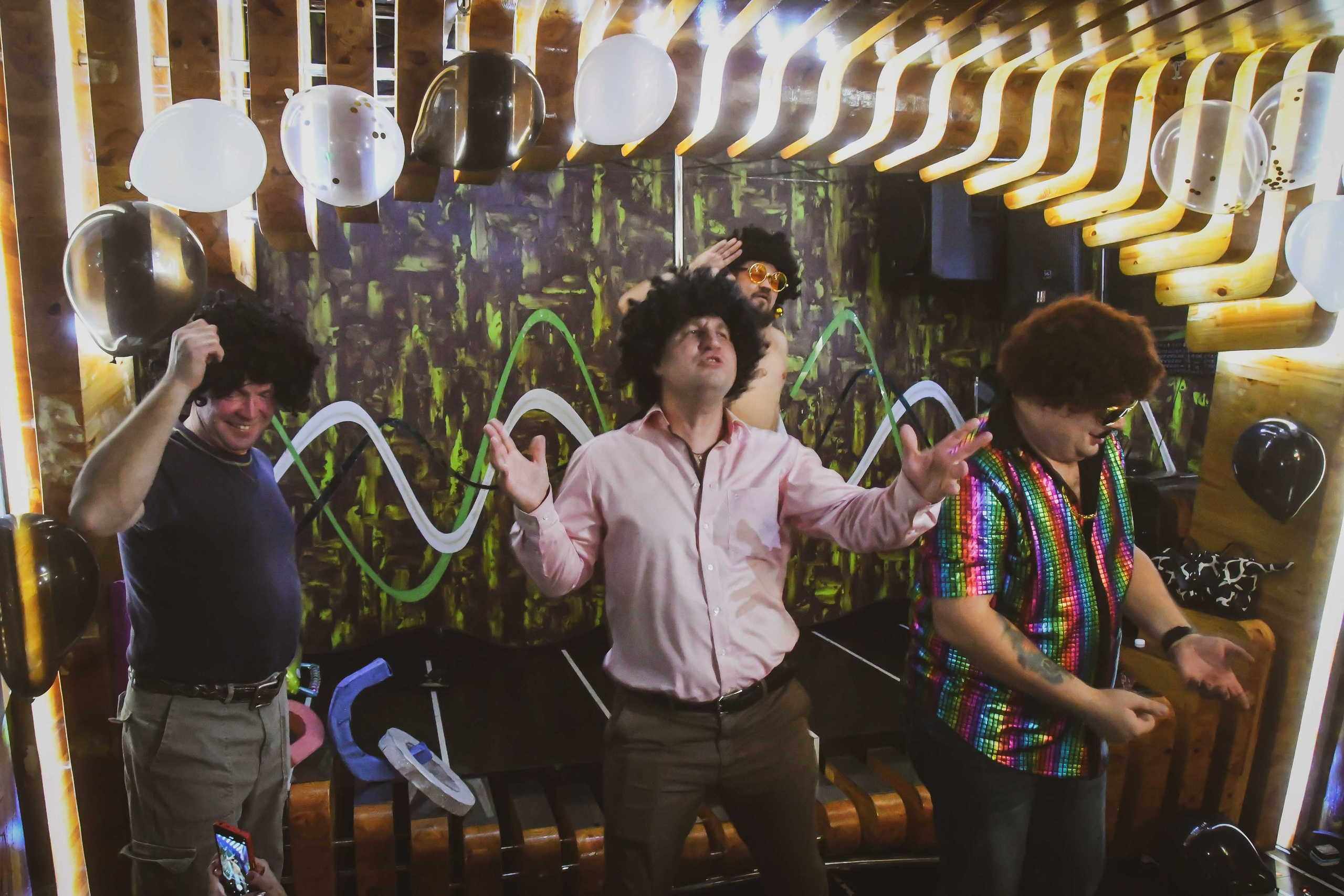 Свидетели дискотеки 80х. Репортажный и детский фотограф в Новосибирске