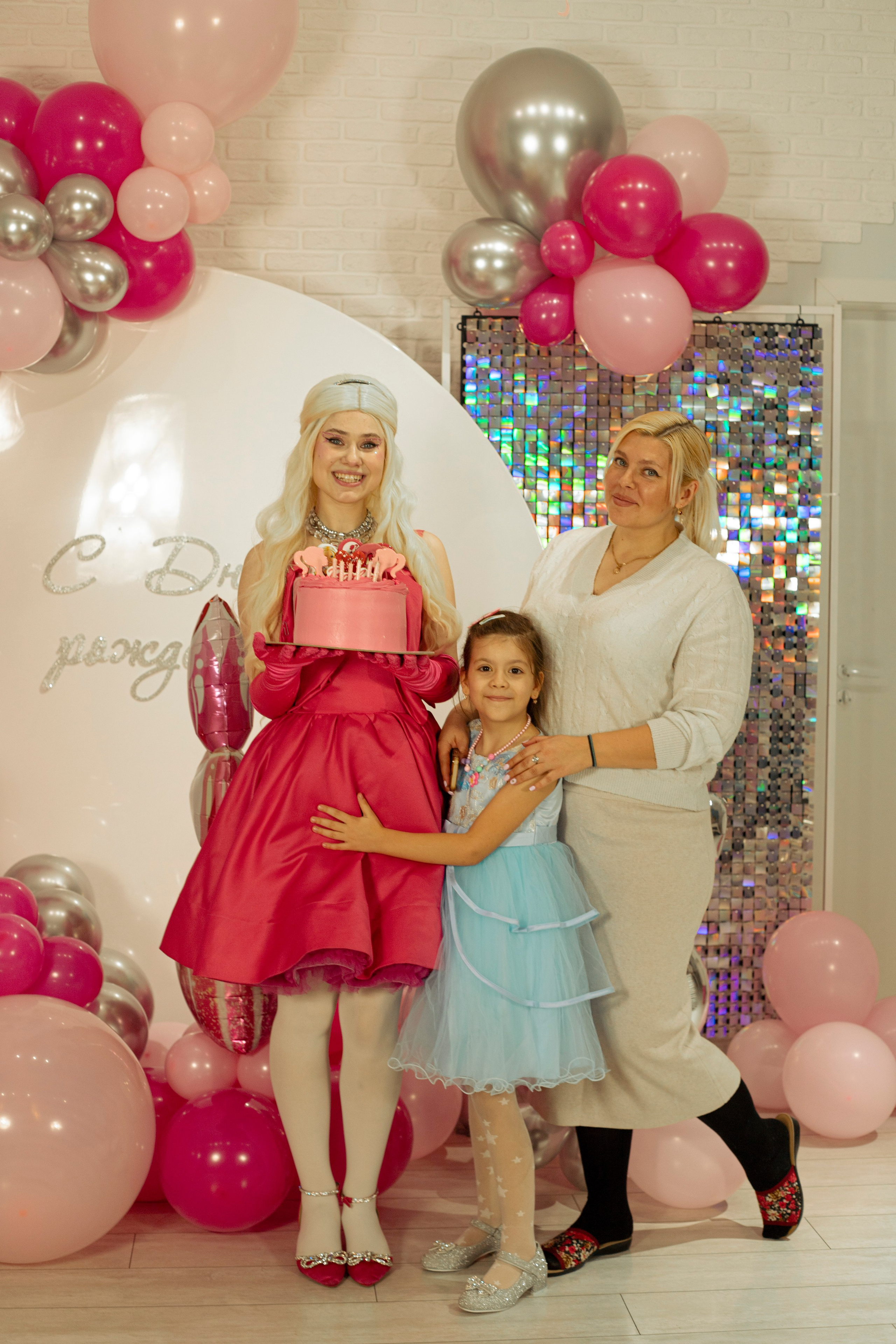 Репортаж: ДР в Барбиленде