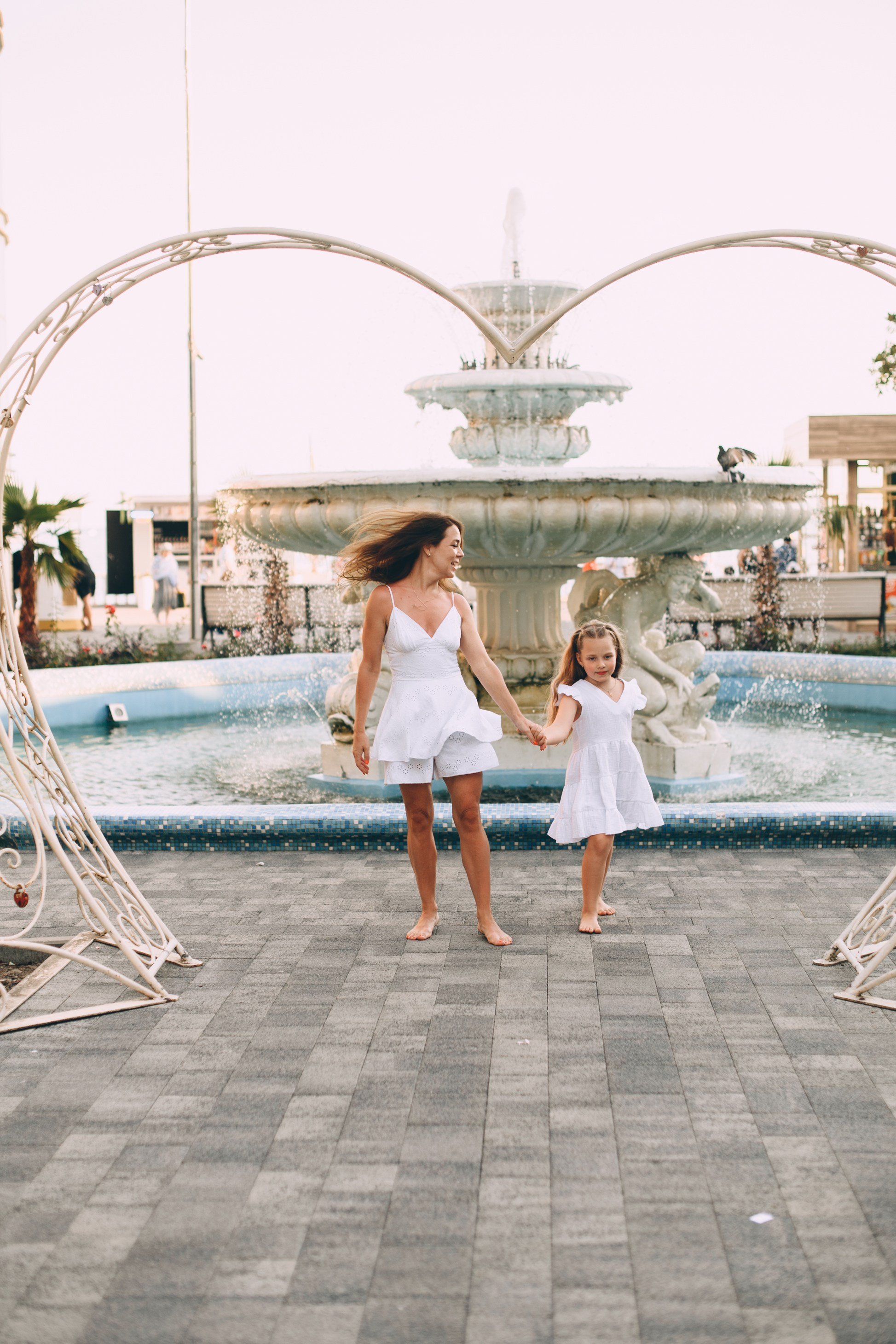 Игры на пляже) Центральный Сочи, пляж Цирк. Свадебный и семейный фотограф София Невская