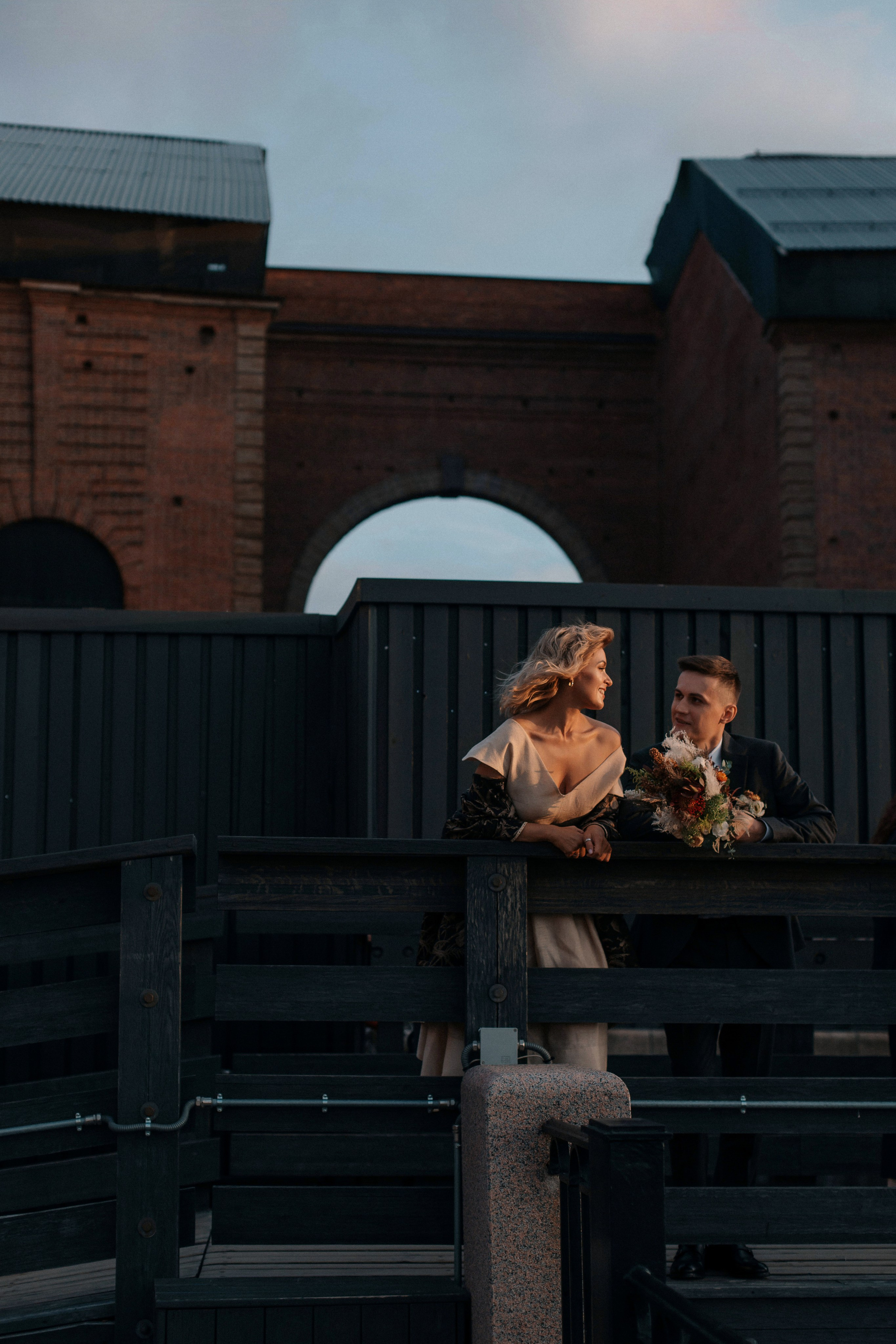Свадьба для двоих с прогулкой в Выборге. Свадебный фотограф в Санкт-Петербурге Вика Стукачева