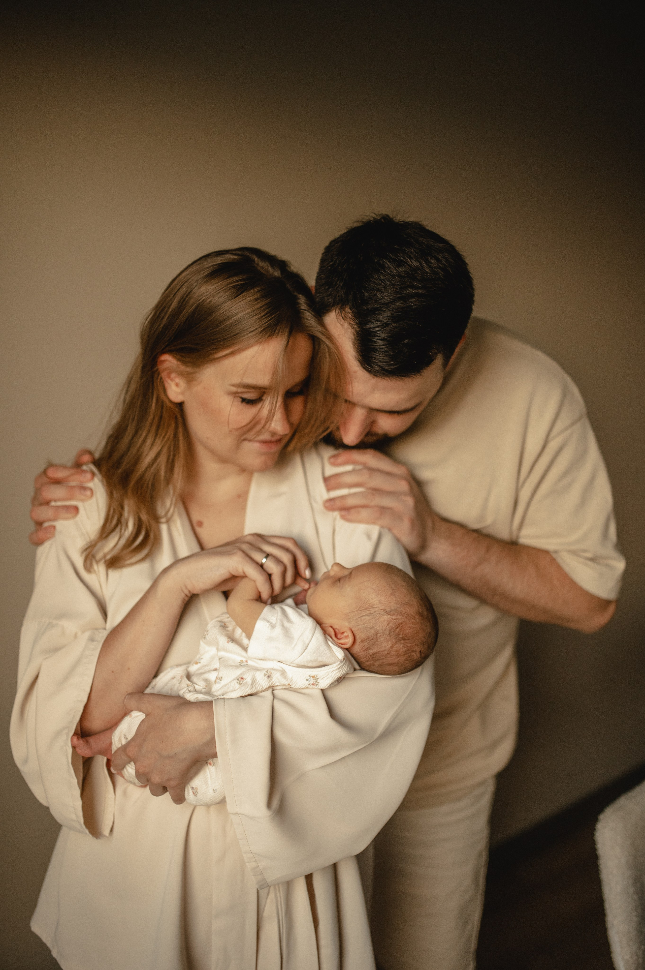 Ньюборн фотосессия в стиле лайфстайл Москва. Семейная фотосессия Бутово Москва фотограф Алина Морщагина