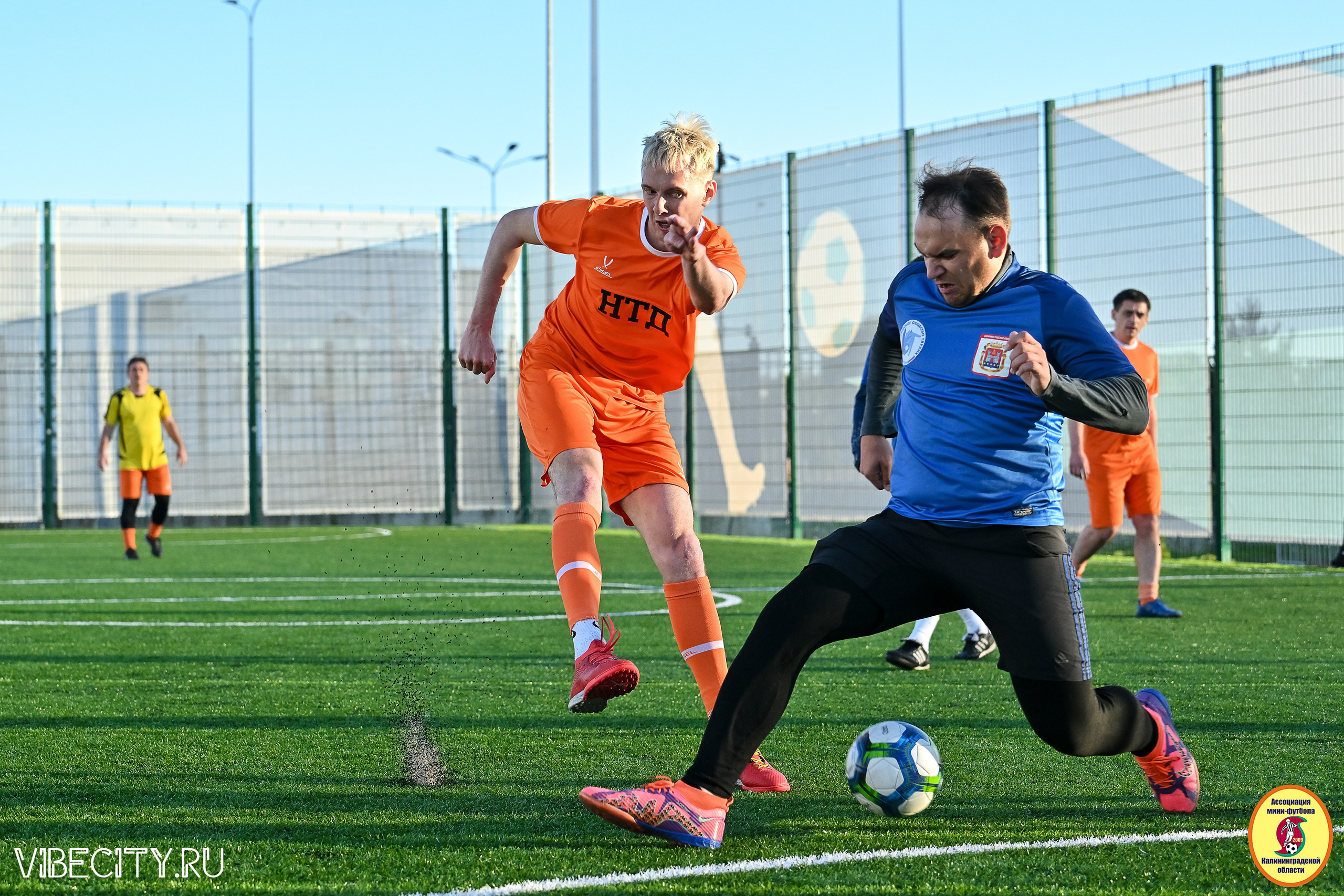 ИГРЫ МИНИ-ФУТБОЛЬНОЙ И КОРПОРАТИВНОЙ ЛИГИ. VIBECITY.RU Вайб Сити Ру Фоторепортажи Фотоотчеты Калининград