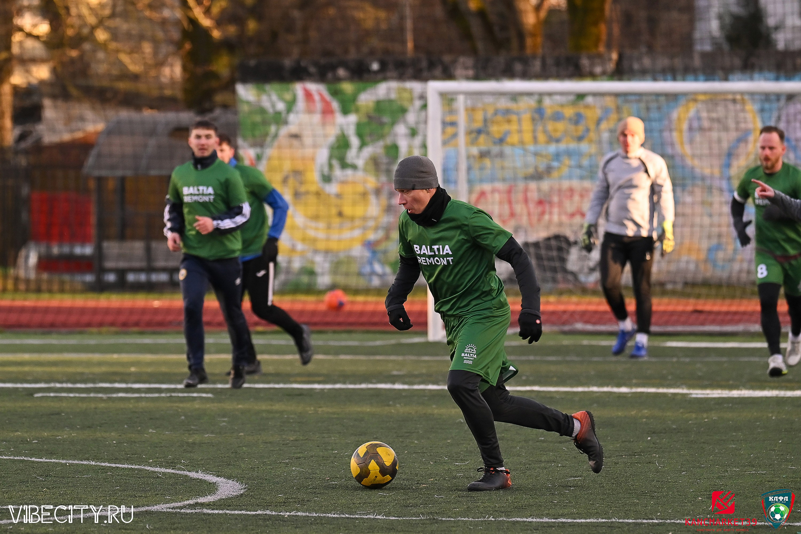 XX ЧЕМПИОНАТ КАЛИНИНГРАДСКОЙ ЛФЛ КАНЦМАРКЕТ39 сезона 2024–2025 гг. VIBECITY.RU Вайб Сити Ру Фоторепортажи Фотоотчеты Калининград