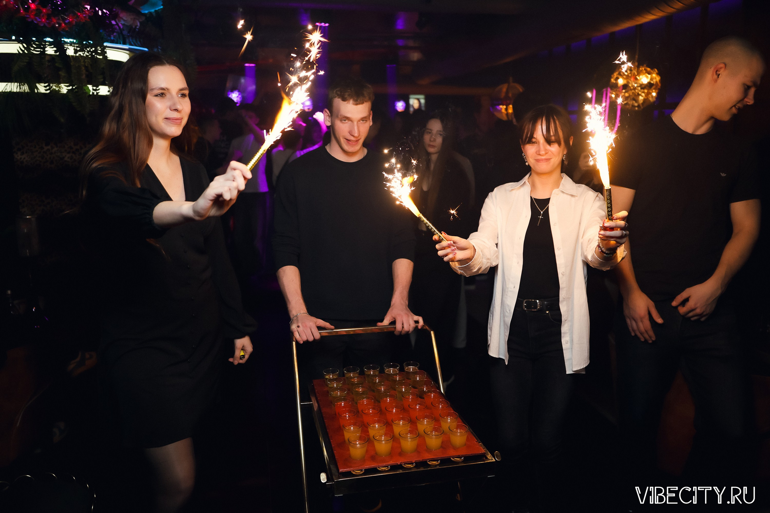 DOUBLE U. VIBECITY.RU Вайб Сити Ру Фоторепортажи Фотоотчеты Калининград