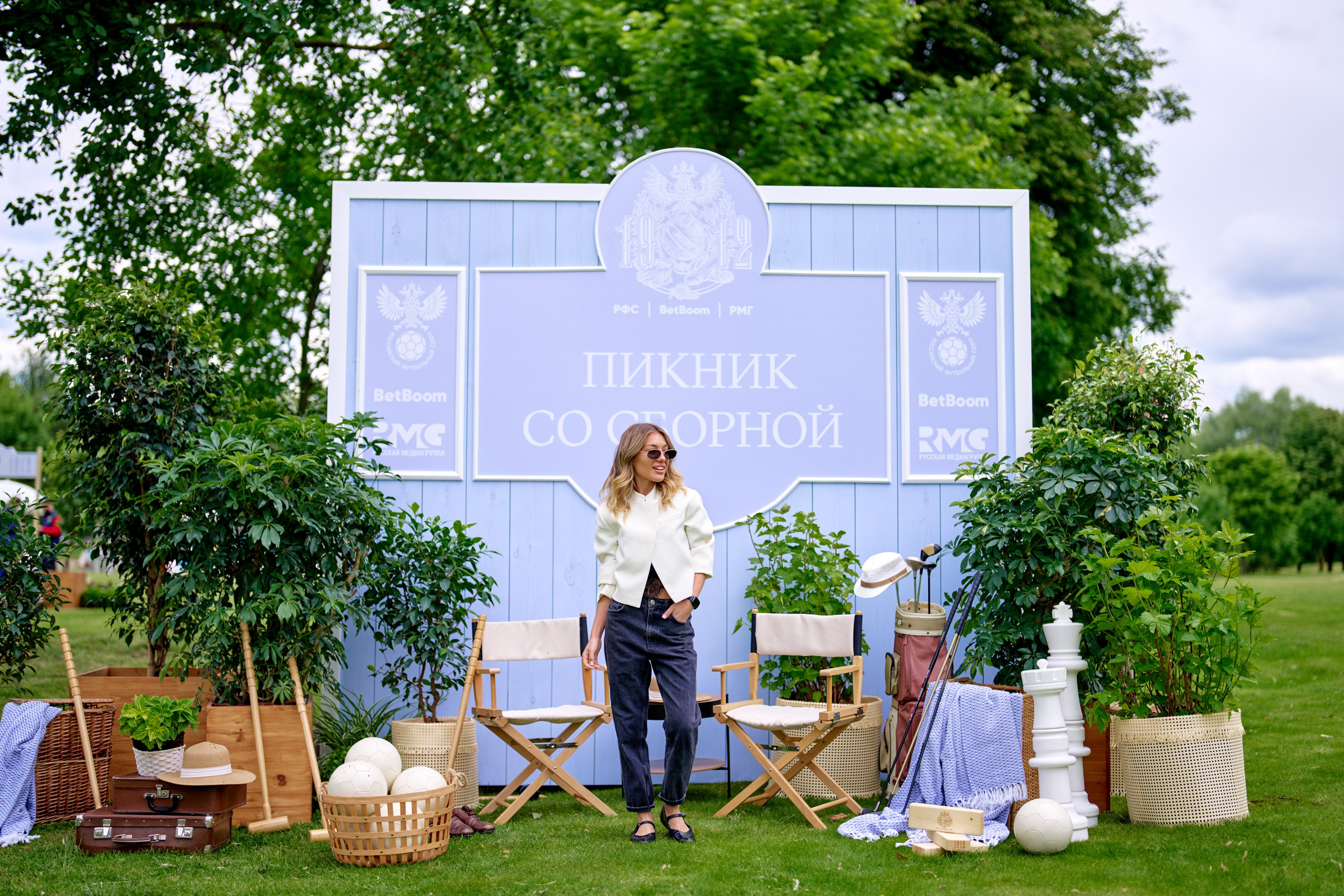 Пикник со сборной России по футболу. Олег Акентьев | Event | Culture Photographer | Inside events | public life Moscow & 🌎