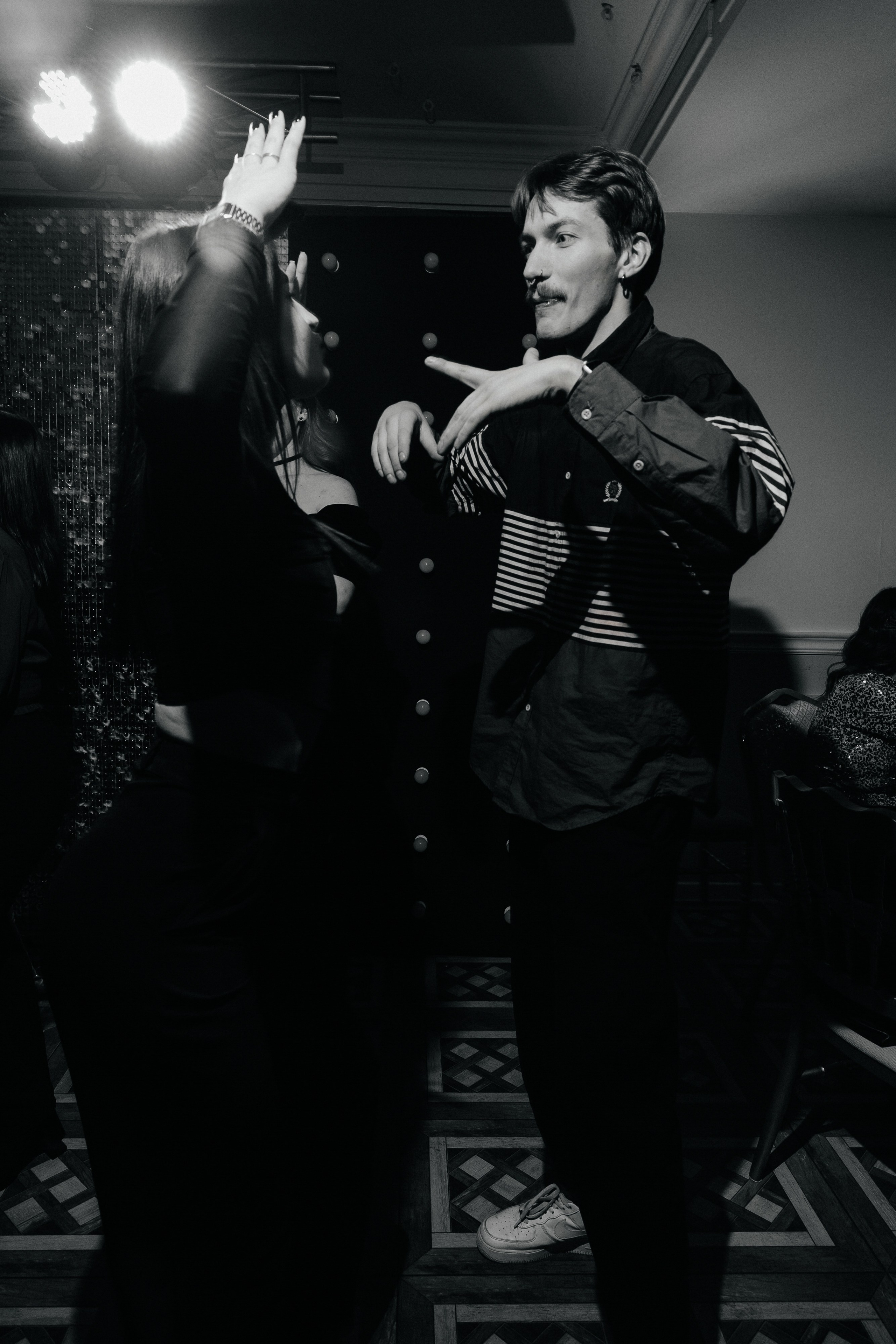 Корпоративная фотосъемка для кафе GARAGE | Новый год 2025 | Минск. Свадебный фотограф в Минске/Беларуси Сергей Спиридонов