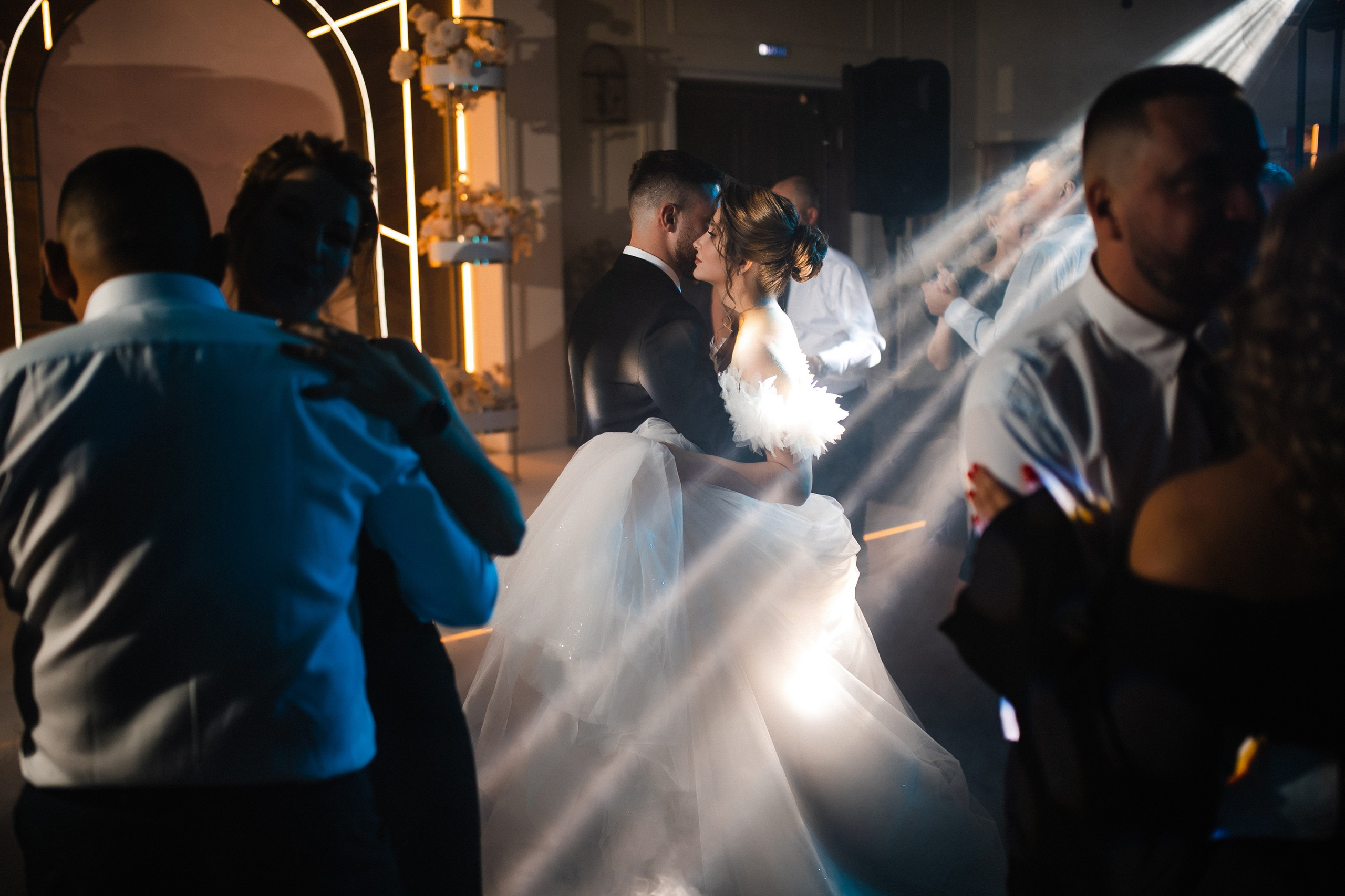 Екатерина + Андрей. Роман Урумбаев фотограф Нижневартовск