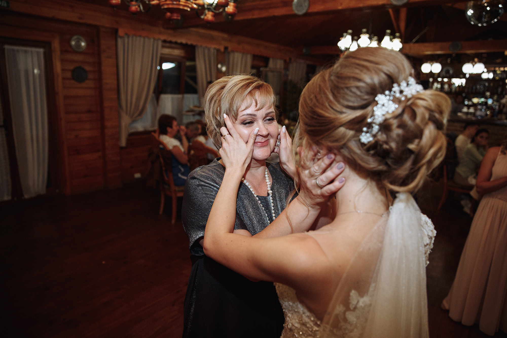 Свадьба в Алматы Home Club. Свадебный фотограф в Алматы Николай Киреев