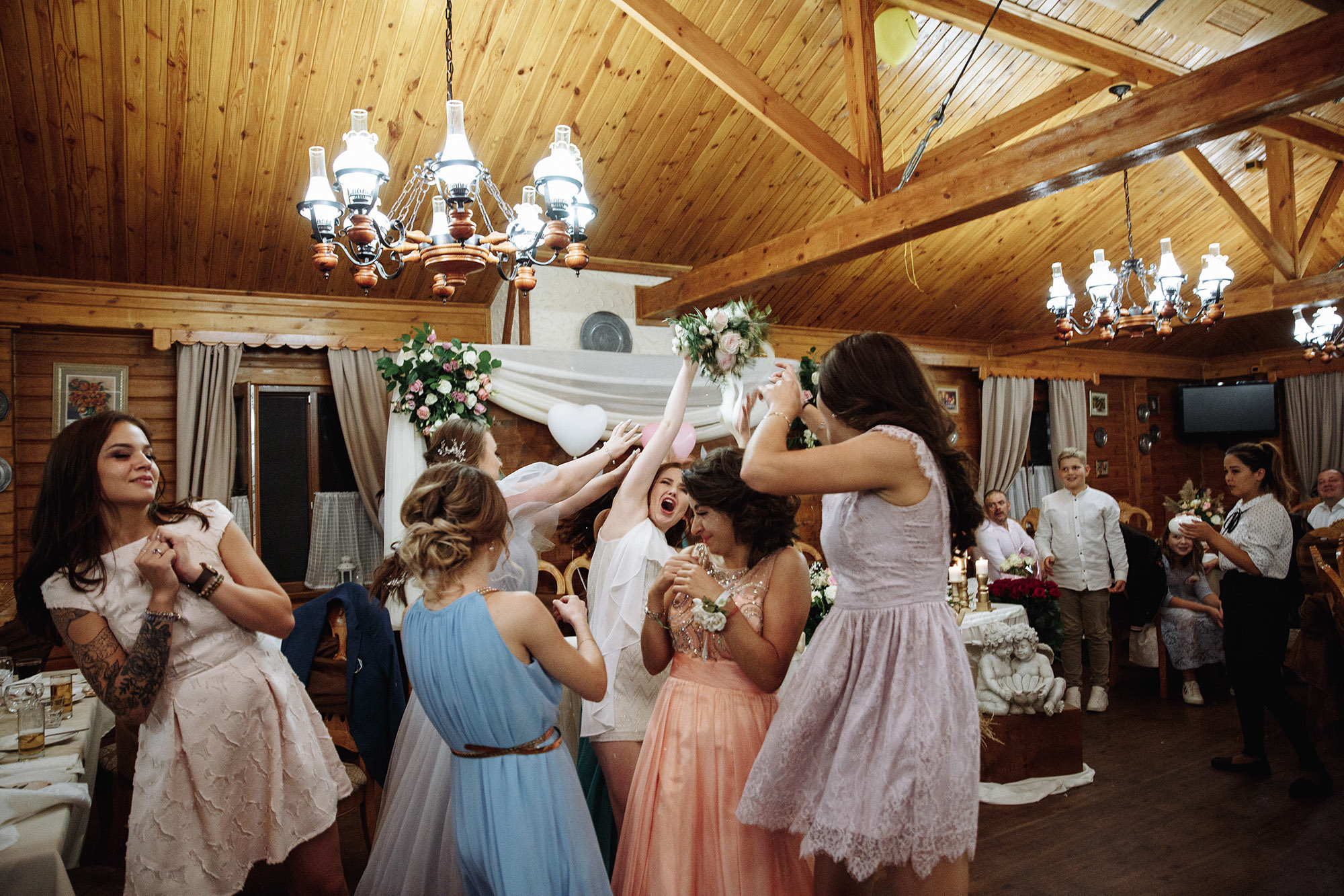 Свадьба в Алматы Home Club. Свадебный фотограф в Алматы Николай Киреев