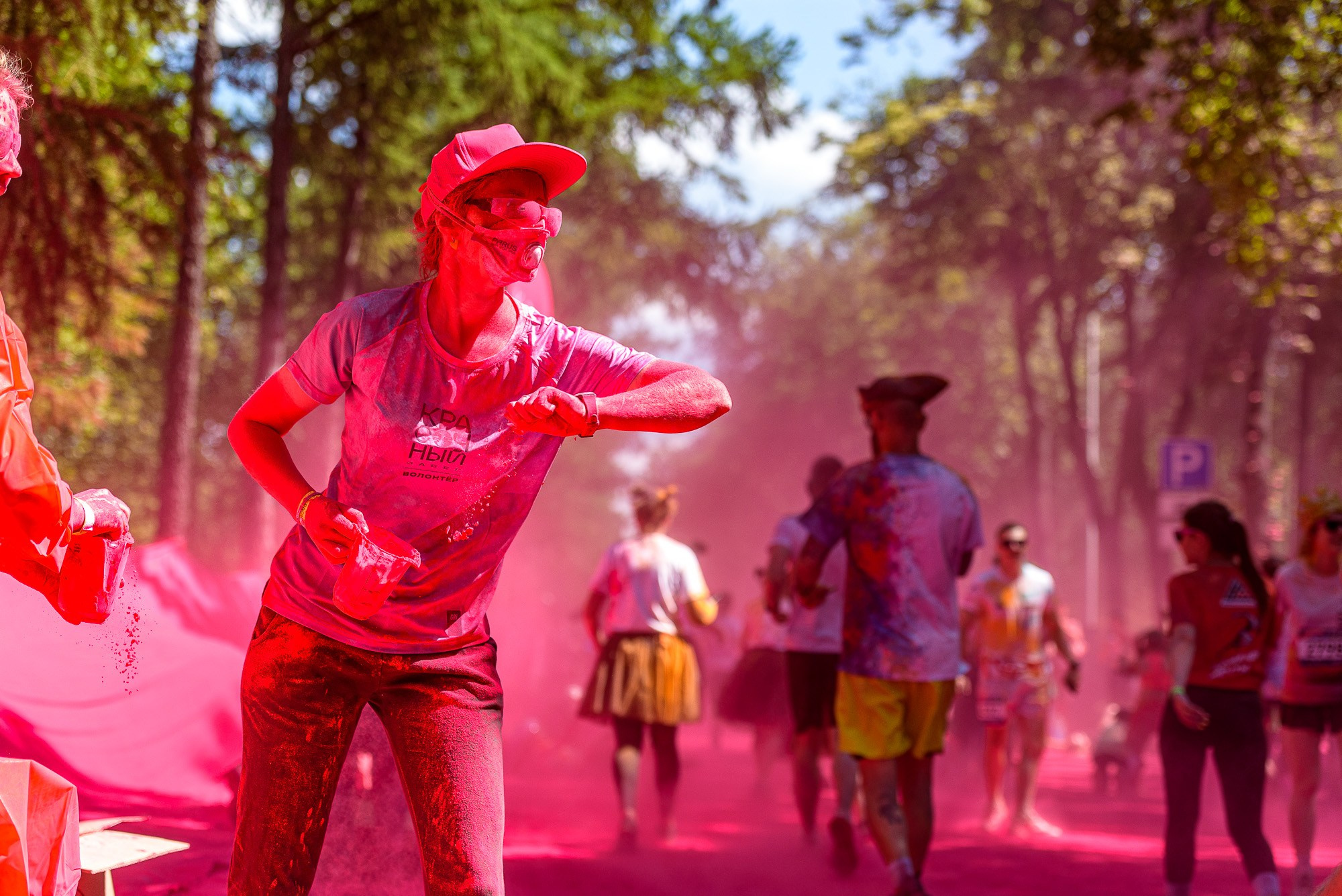 Красочные волонтеры!. Репортажный фотограф Сергей Квартальнов