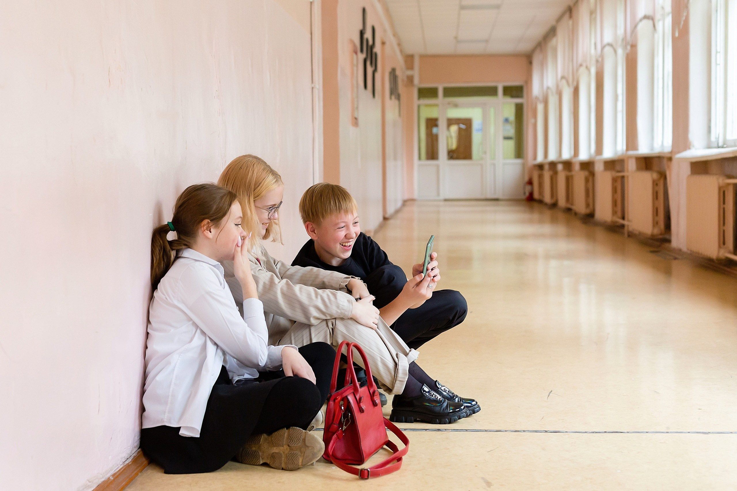 Идеи фото группами 9-11 класс. Выпускные альбомы «Эврика» в Нижнем Новгороде