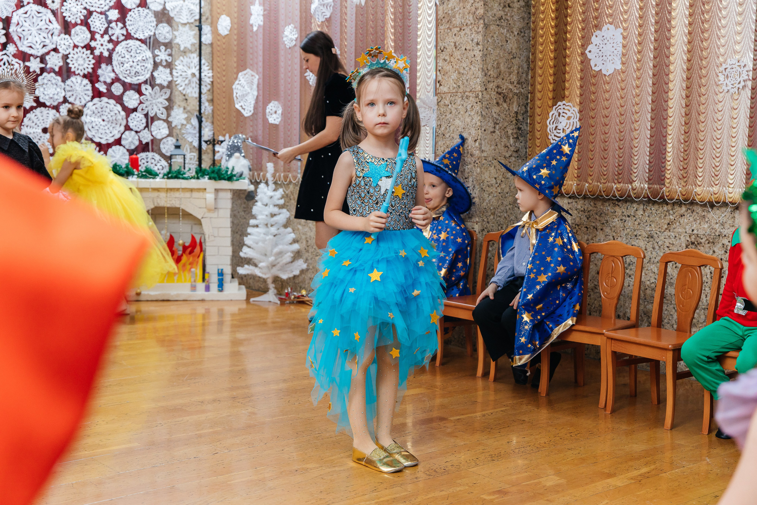 Детский сад № 93 — Утренник (27.12.2024). Свадебный и семейный фотограф Крамар Наталья