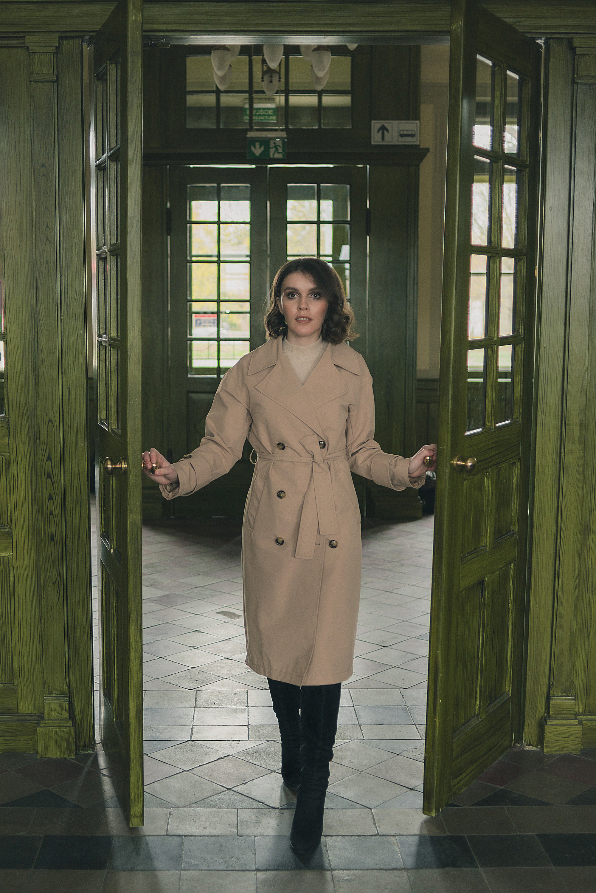 Czekanie na dworcu. Fotograf w Krakowie Irina Satserdova