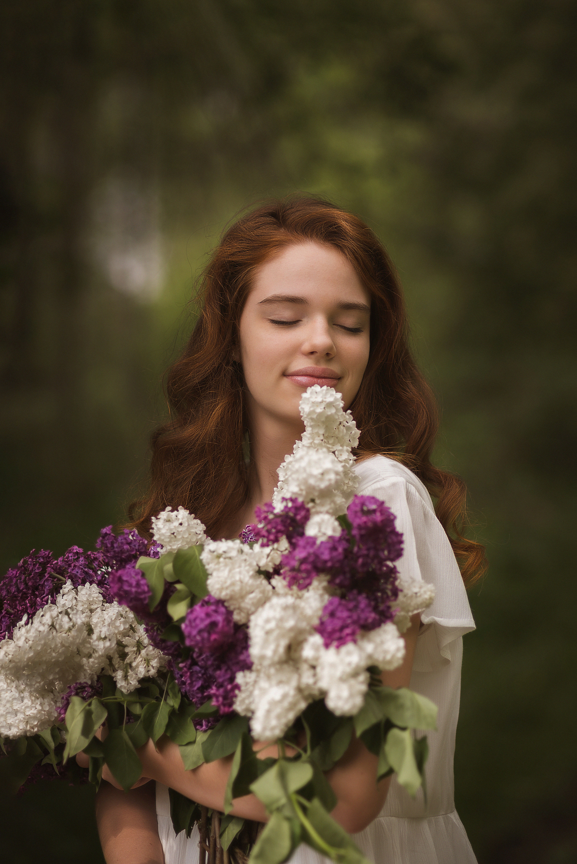 Девушка с сиренью. Фотограф Краков и Малопольска