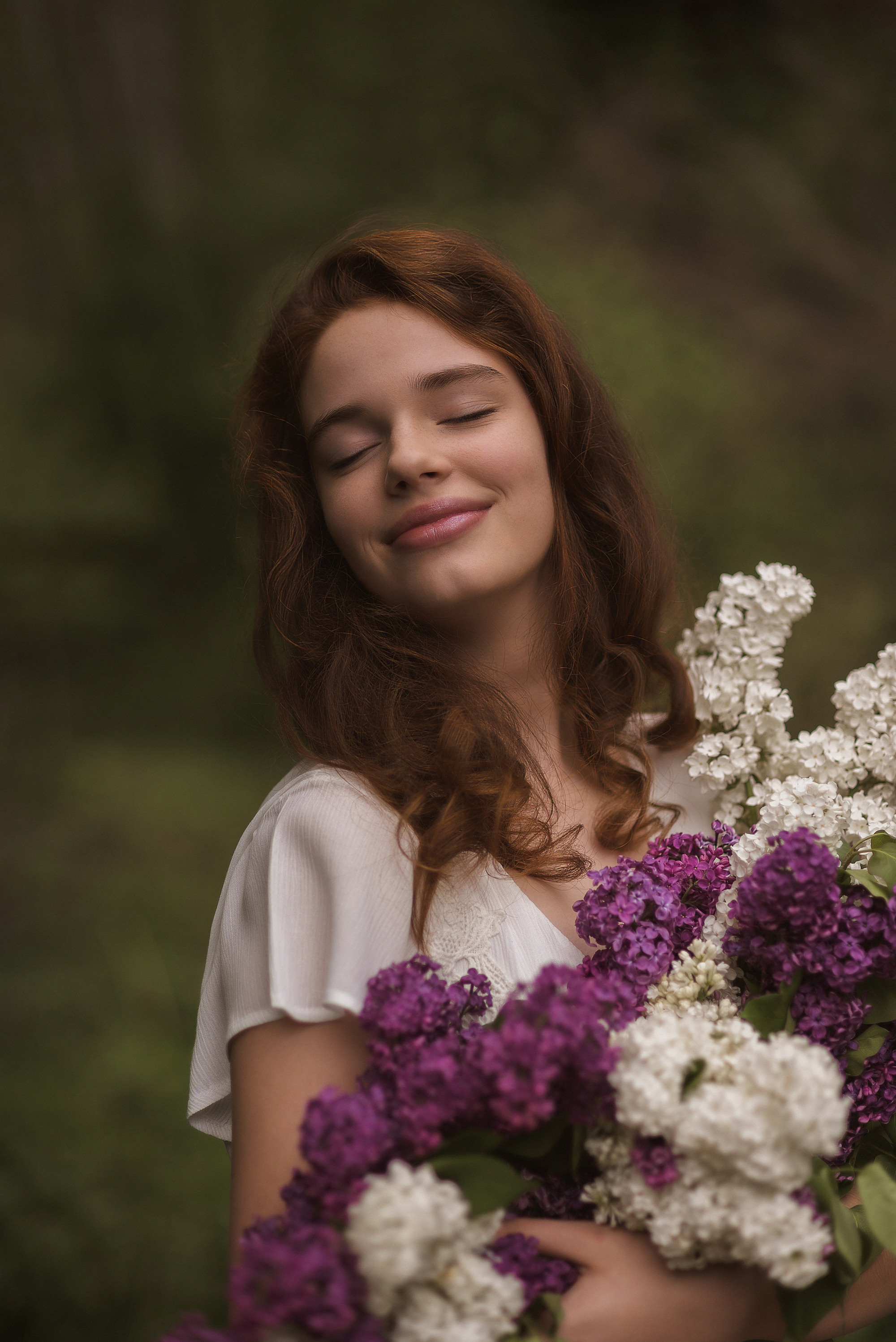 Девушка с сиренью. Фотограф Краков и Малопольска