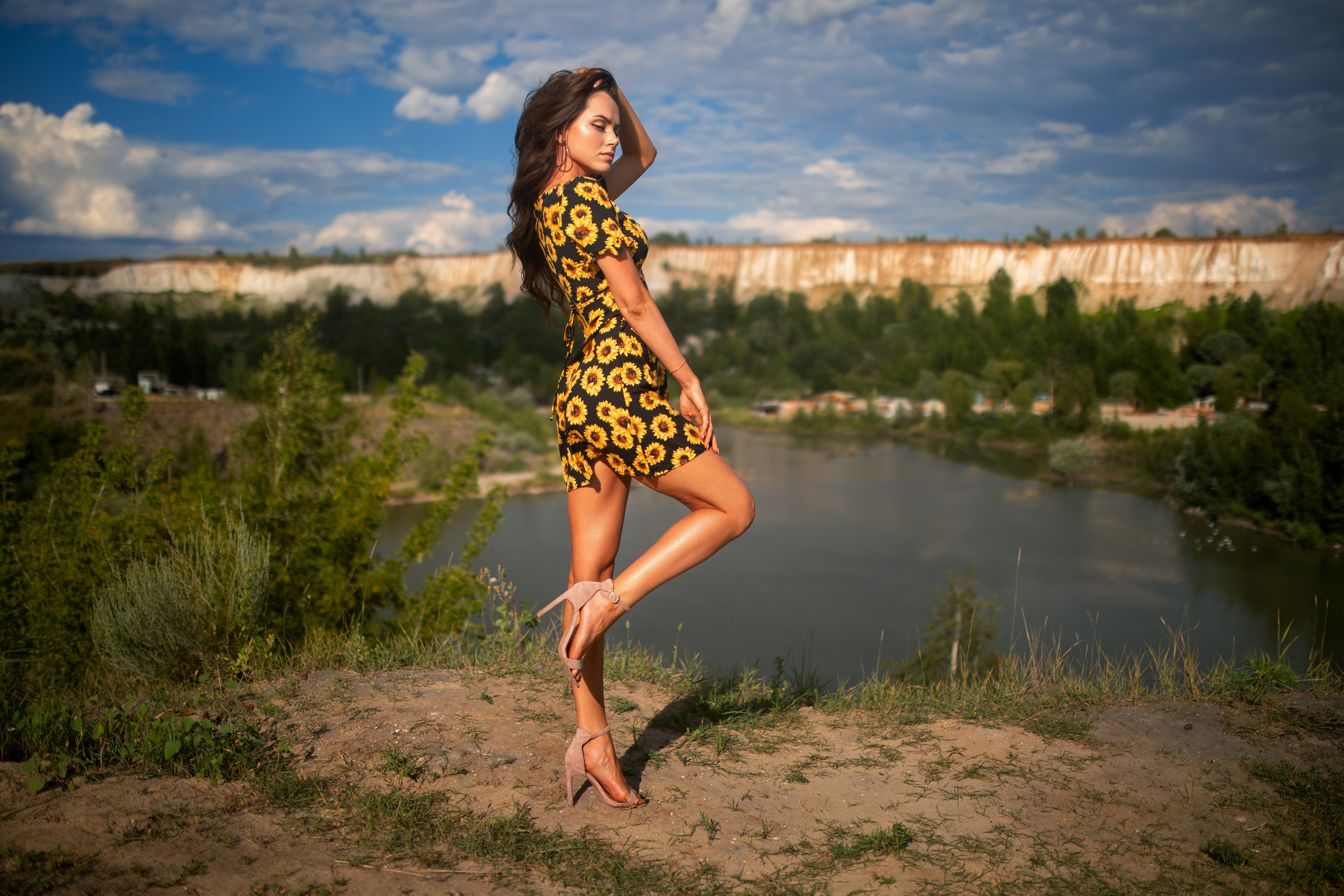 Летняя съемка с Екатериной на природе в парке Белый Колодец в формате для «себя»