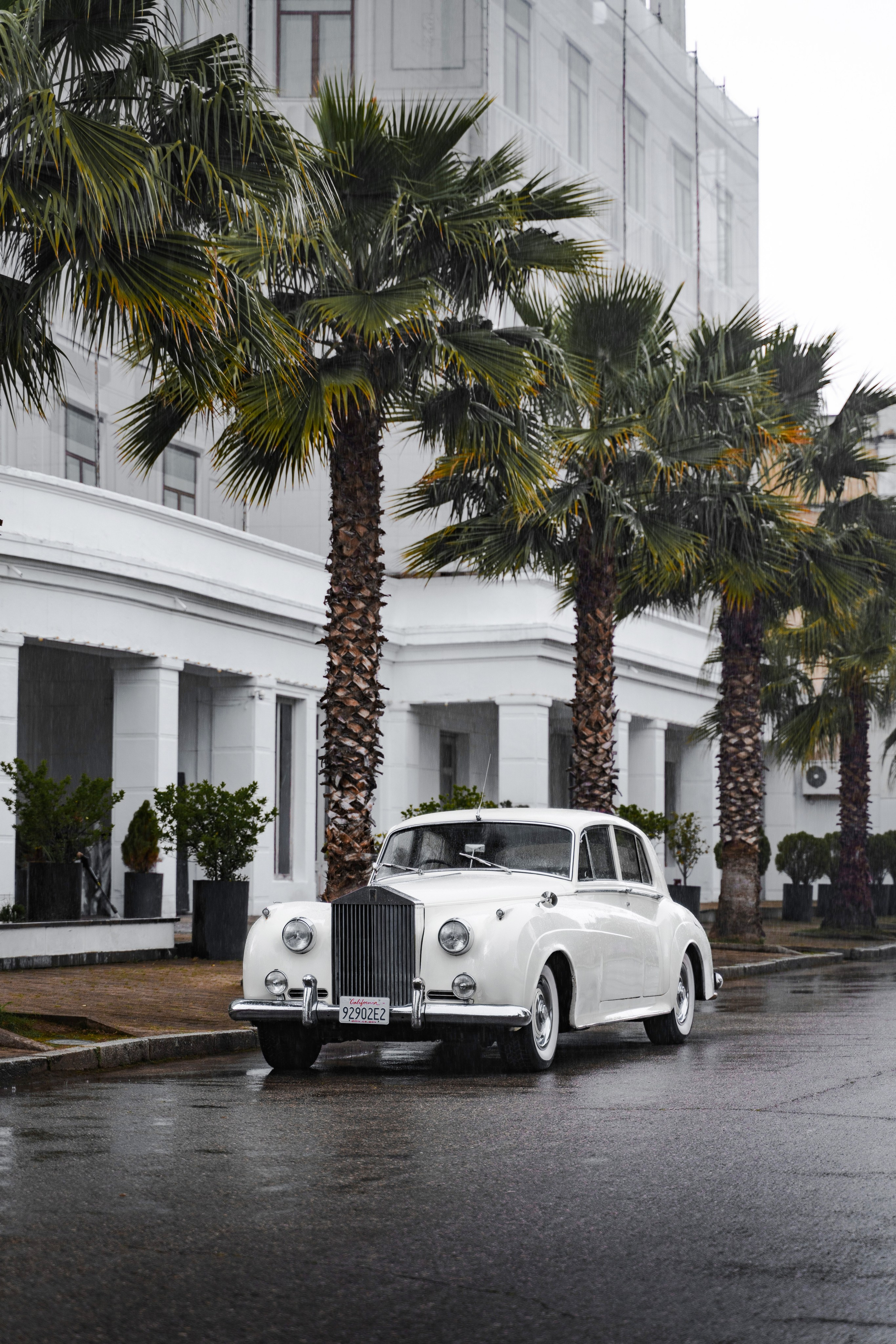 Rolls Royce Silver Cloud in Suhumi. Автомобильный и просто лучший фотограф в Сочи Nikita No Name