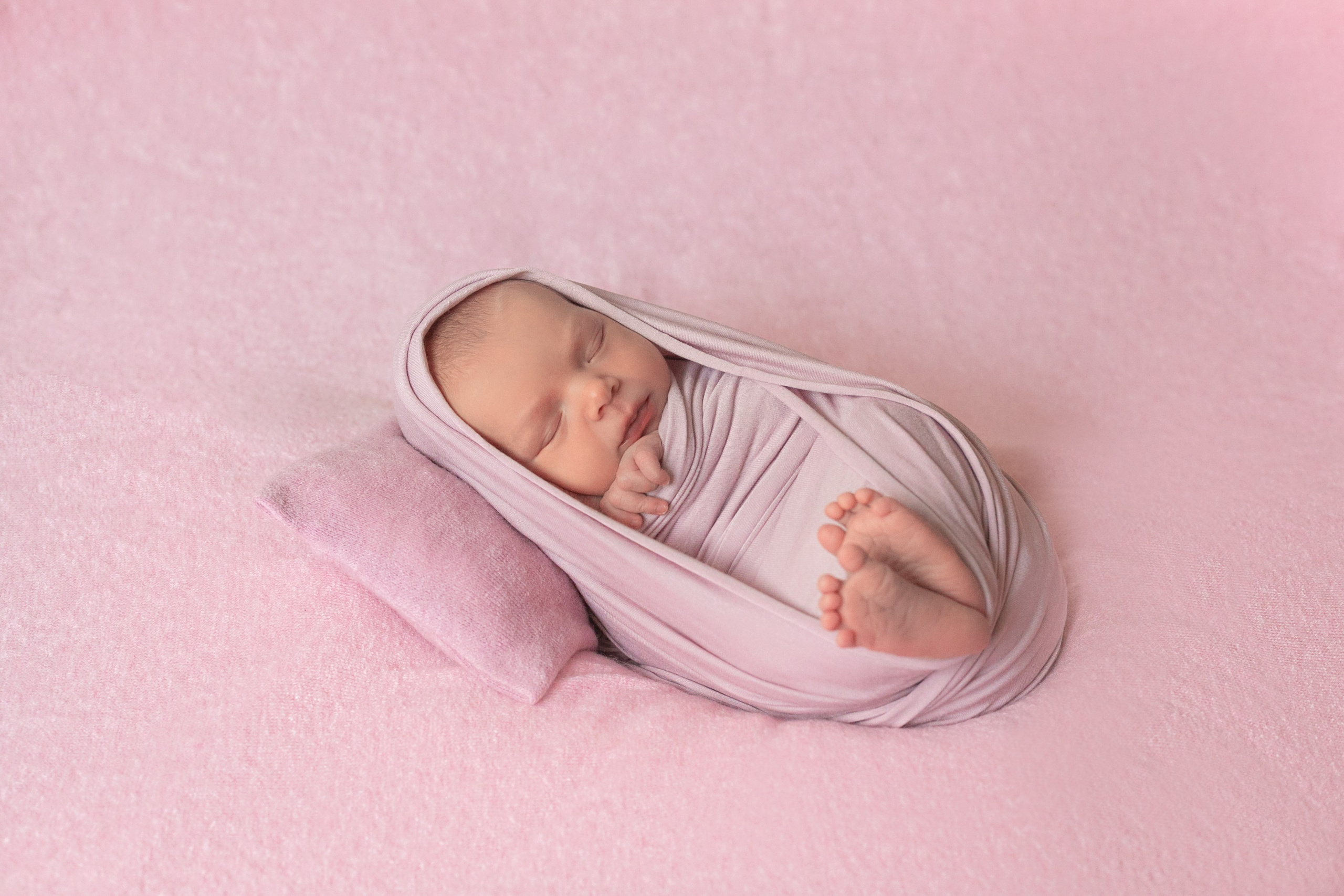 PH @blossombabyru. Retoucher Aleksmokh